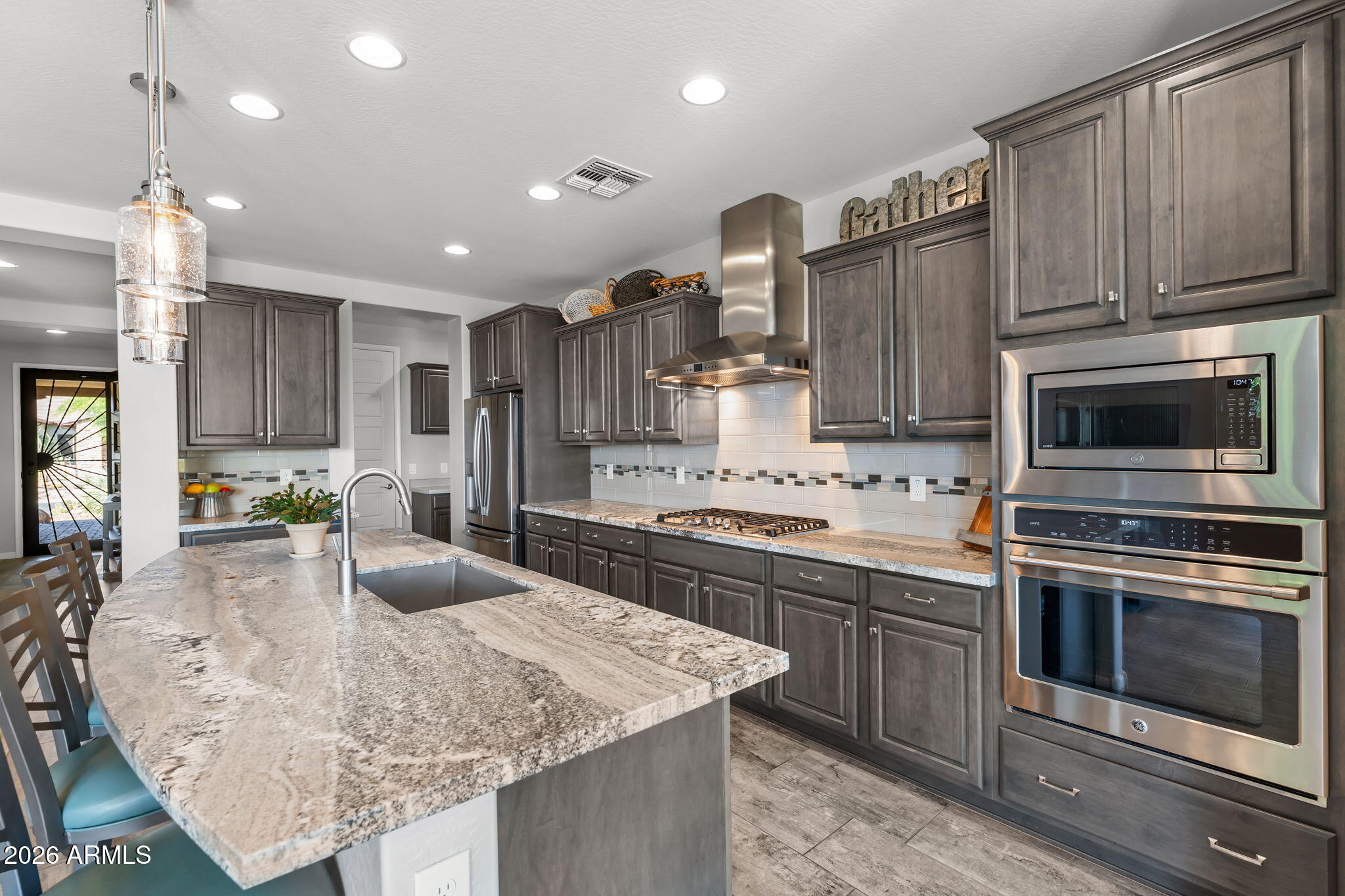 3855 GOLD RIDGE Road