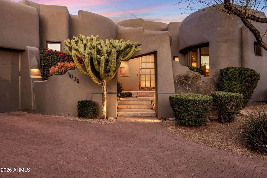 Photo of 10040 E Happy Valley Road #1009, Scottsdale, AZ 85255 (MLS # 6987998)