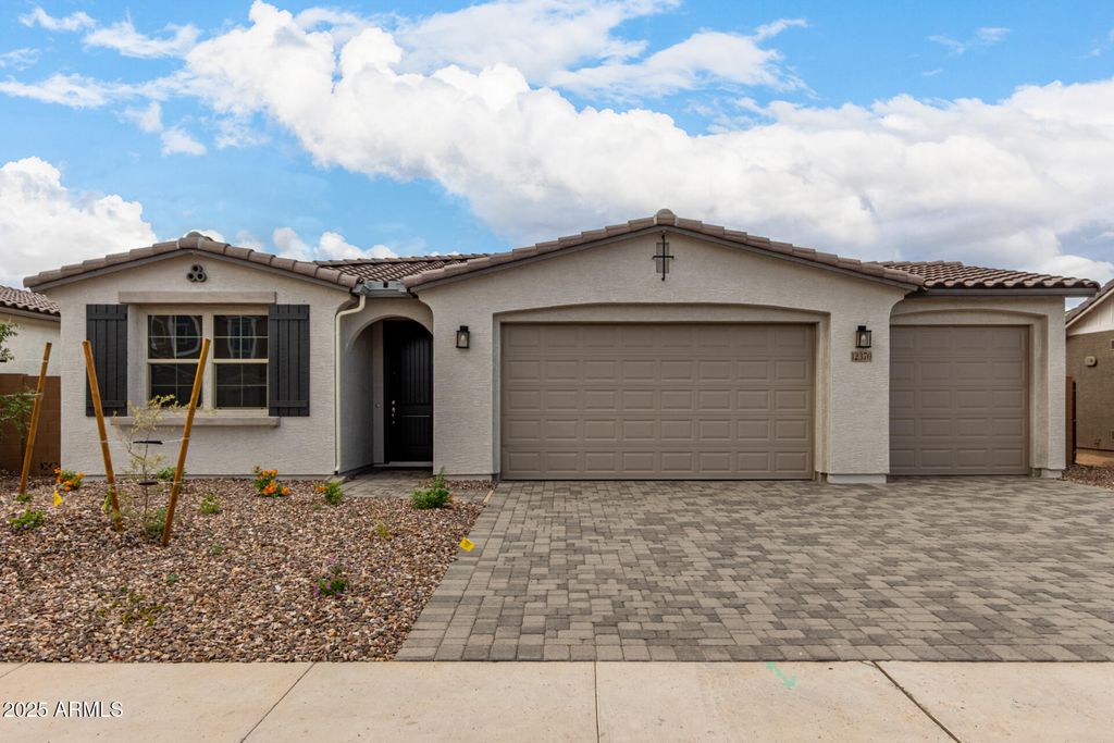 Photo of 12370 W Marguerite Avenue, Avondale, AZ 85323 (MLS # 6965473)