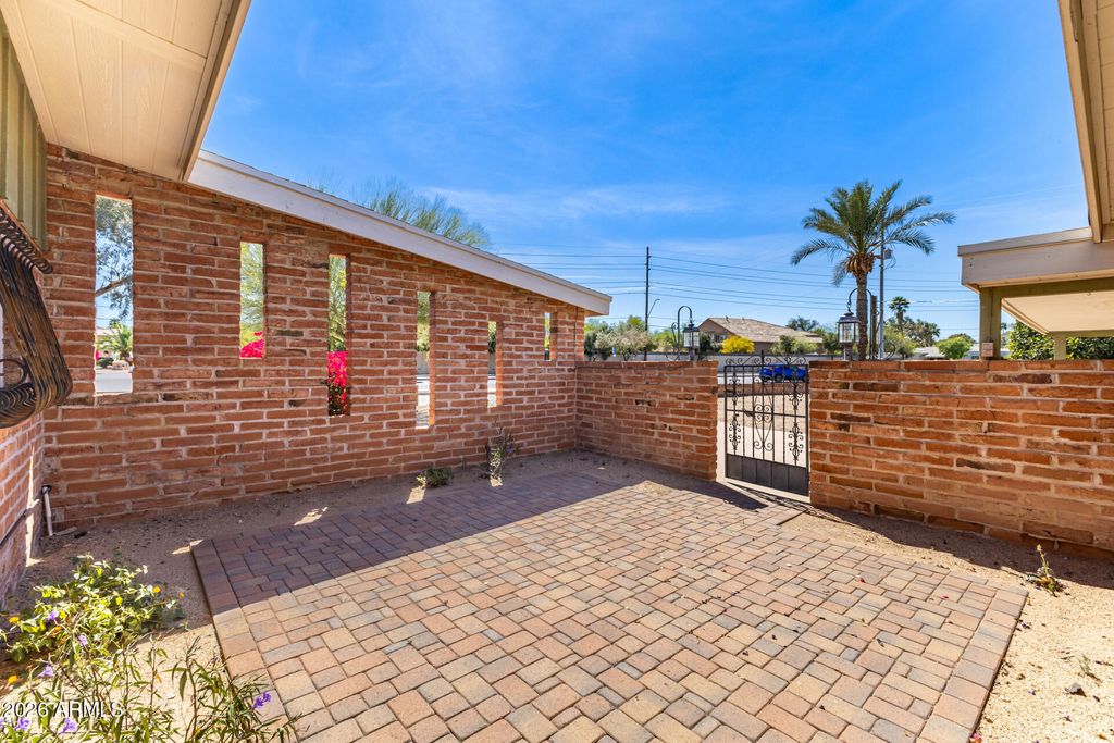 Photo of 4344 E Shea Boulevard, Phoenix, AZ 85028 (MLS # 7001627)