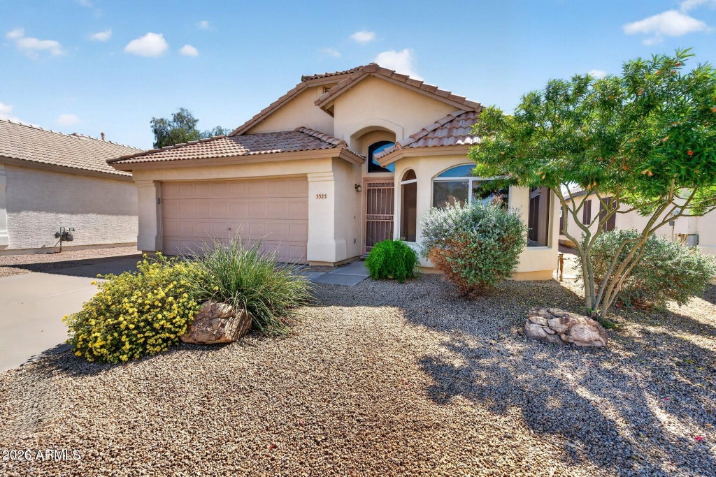 Photo of 3323 W Constitution Drive, Chandler, AZ 85226 (MLS # 7086852)