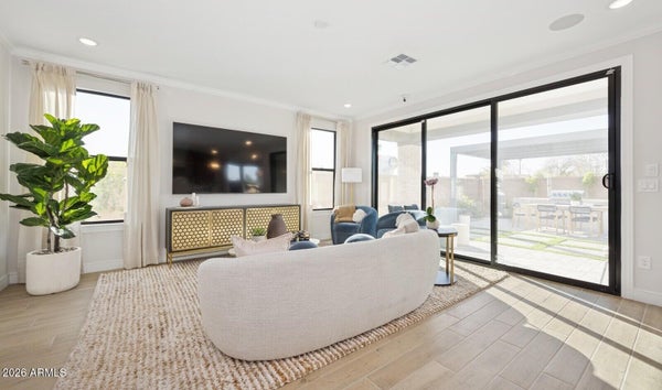75 E WINDSOR DRIVE, GILBERT, AZ 85296 - Image e7ba242a74f3cbf0445a9102b10c8d00/3218989958