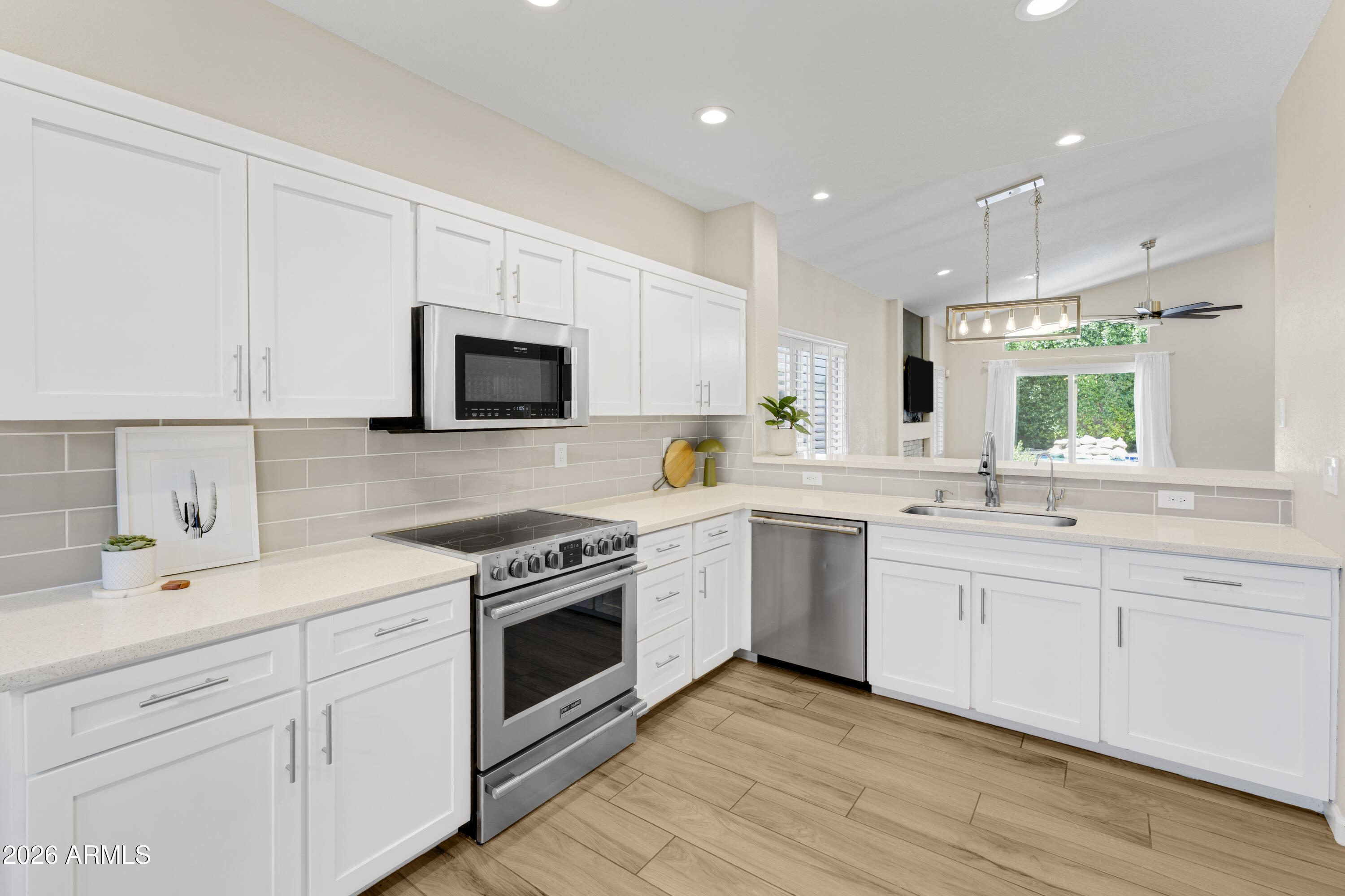 4330 N 32ND Place
