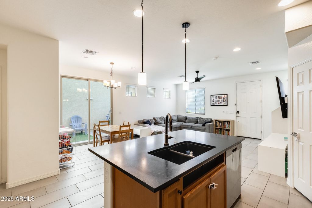 Photo of 5742 W Illini Street, Phoenix, AZ 85043 (MLS # 6936107)