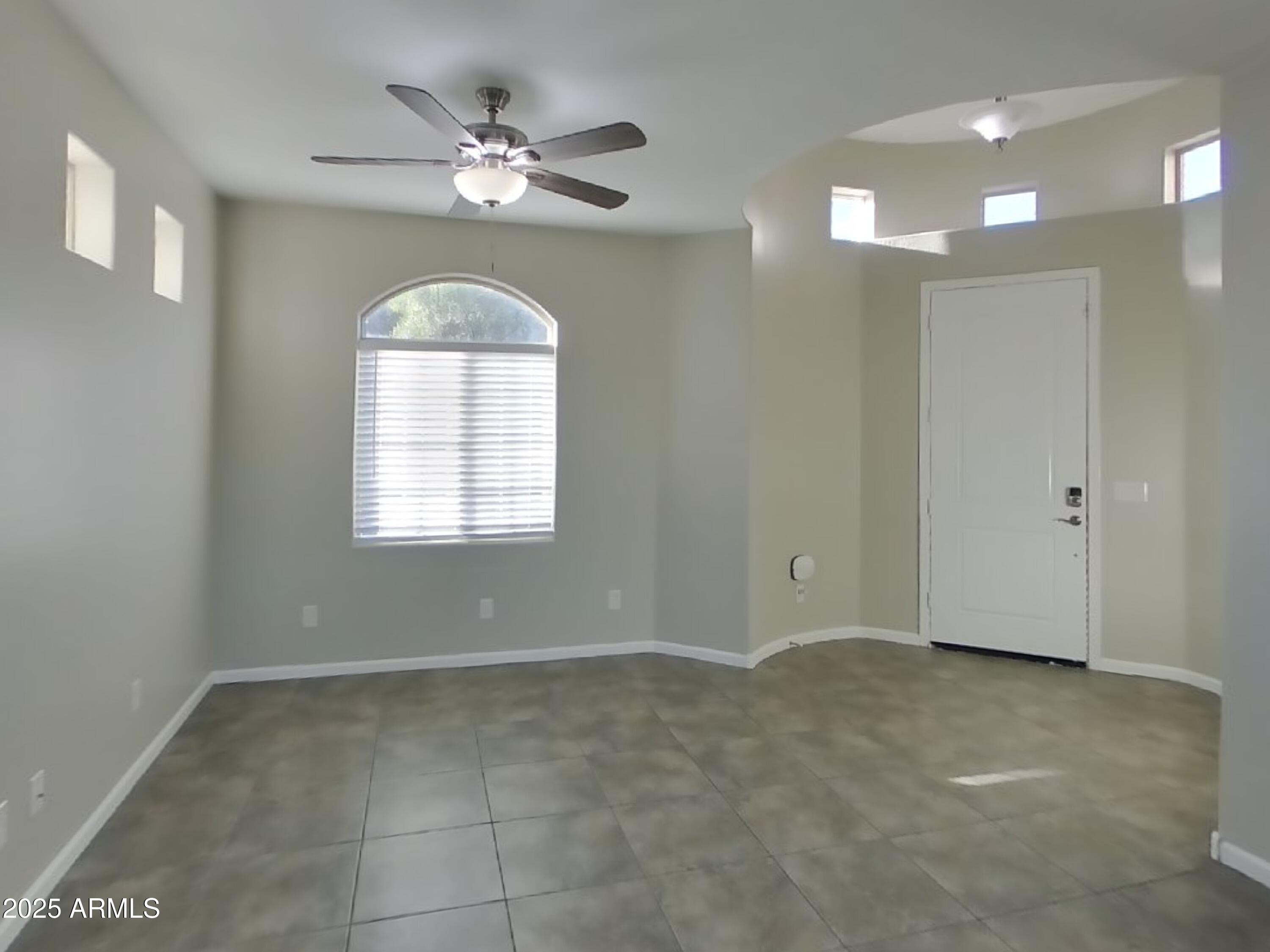 10336 W DEVONSHIRE Avenue