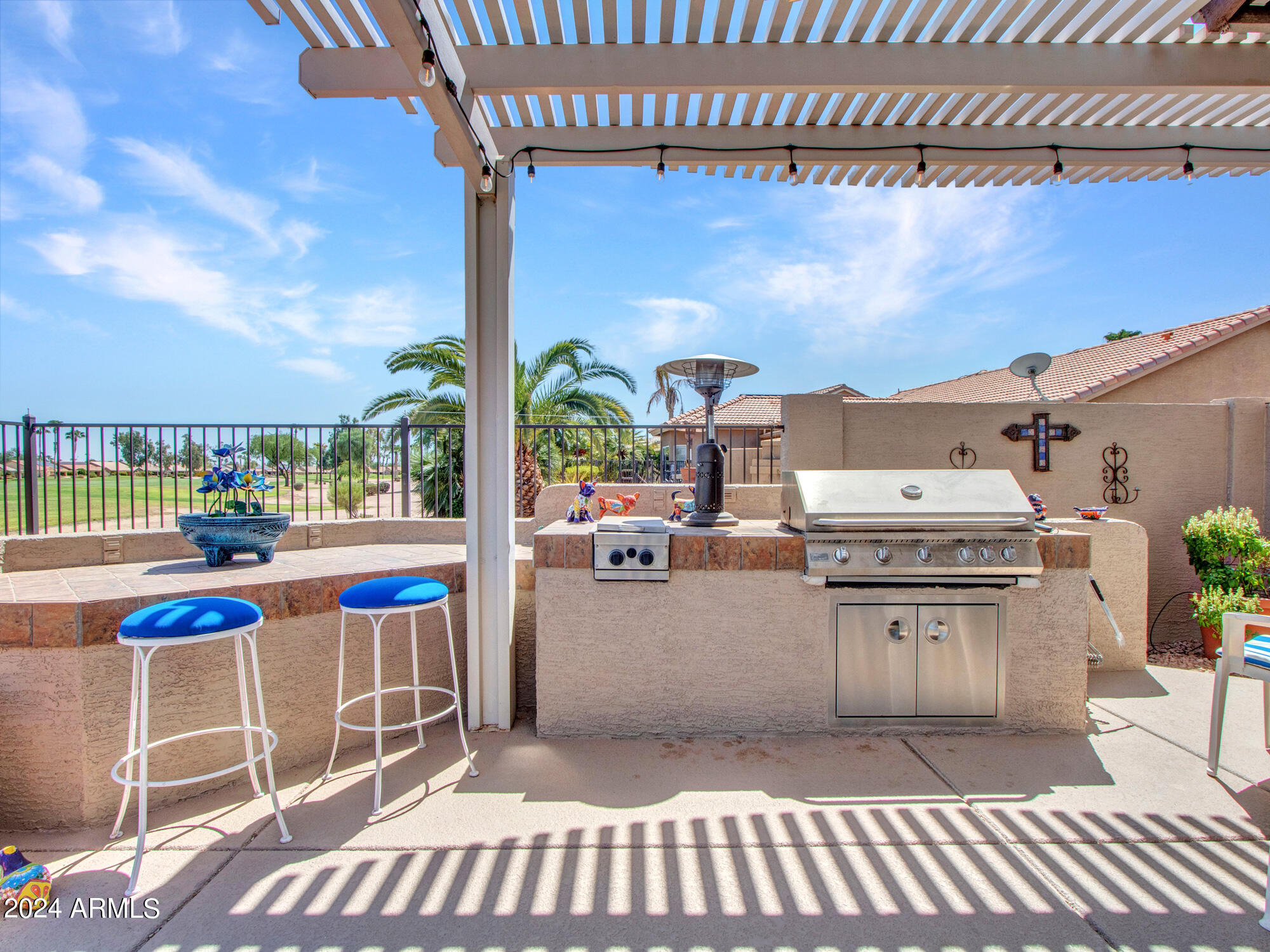 Goodyear, Arizona 85395, United States, 4 Bedrooms Bedrooms, ,3 BathroomsBathrooms,Residential,Pending,43239