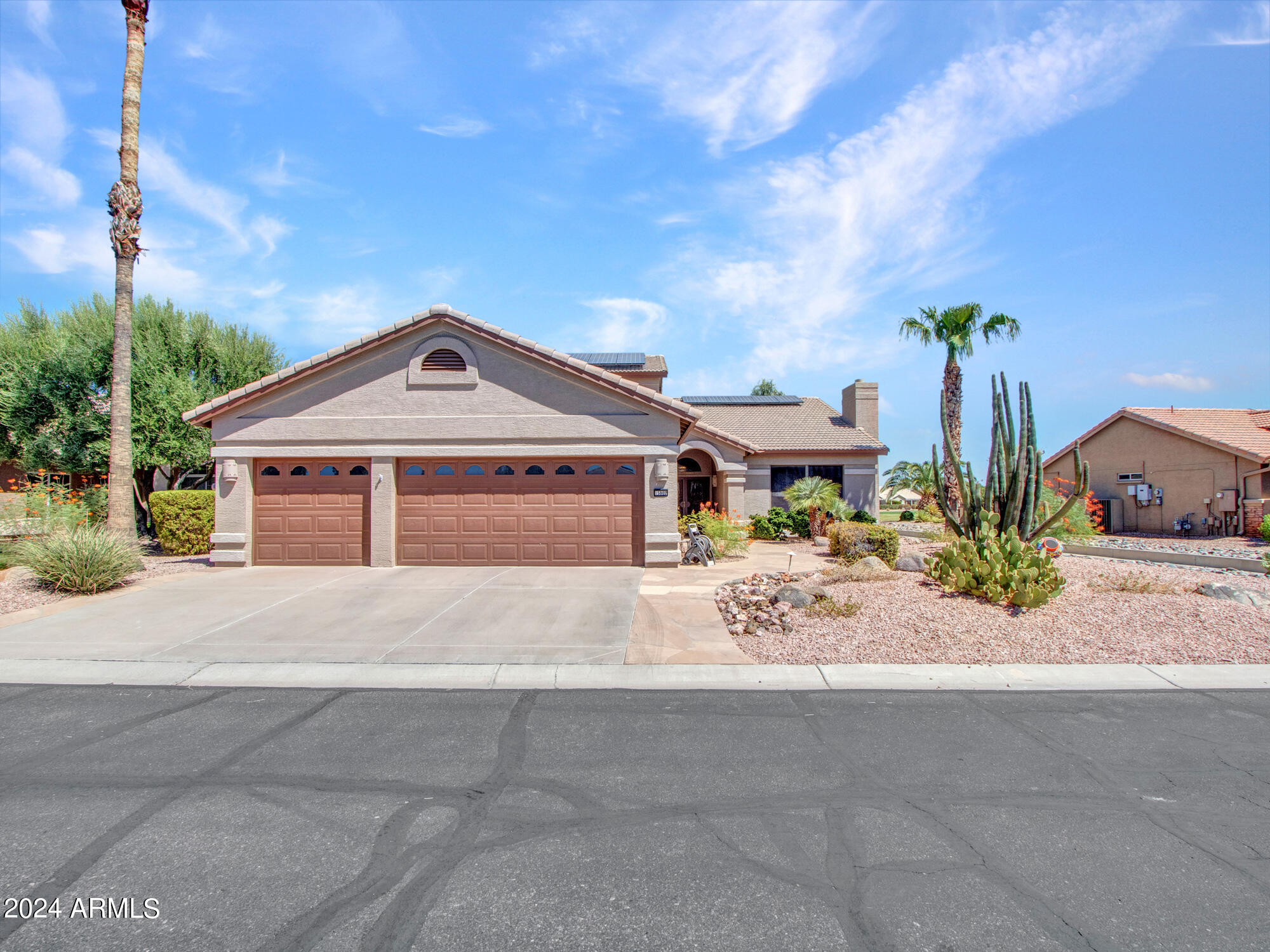 Goodyear, Arizona 85395, United States, 4 Bedrooms Bedrooms, ,3 BathroomsBathrooms,Residential,Pending,43239