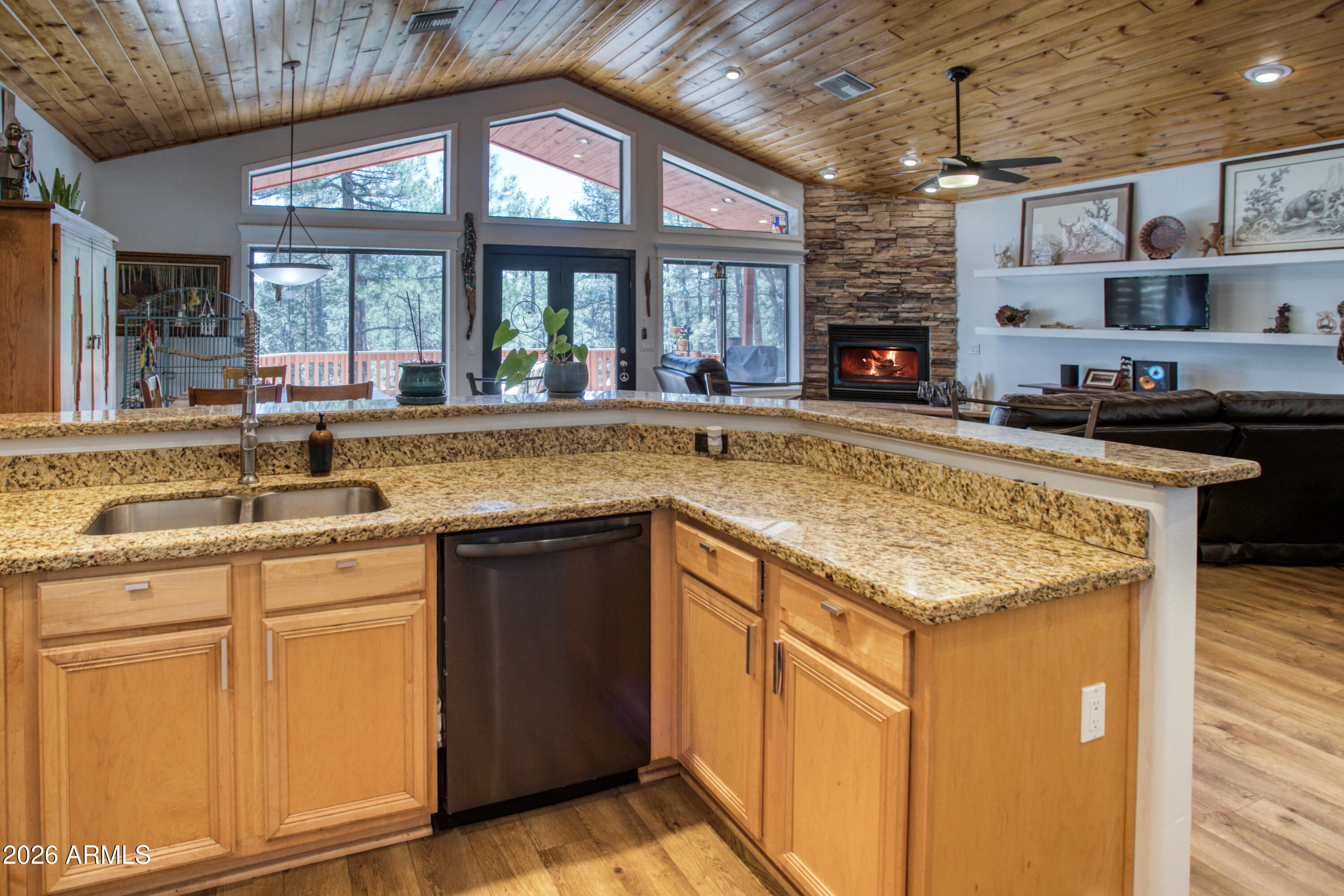 1011 Hillside Drive