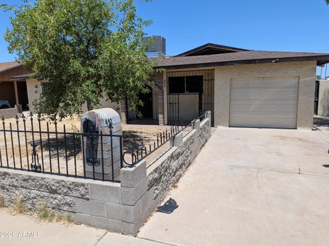 Photo of 432 E Euclid Avenue, Phoenix, AZ 85042 (MLS # 7038949)