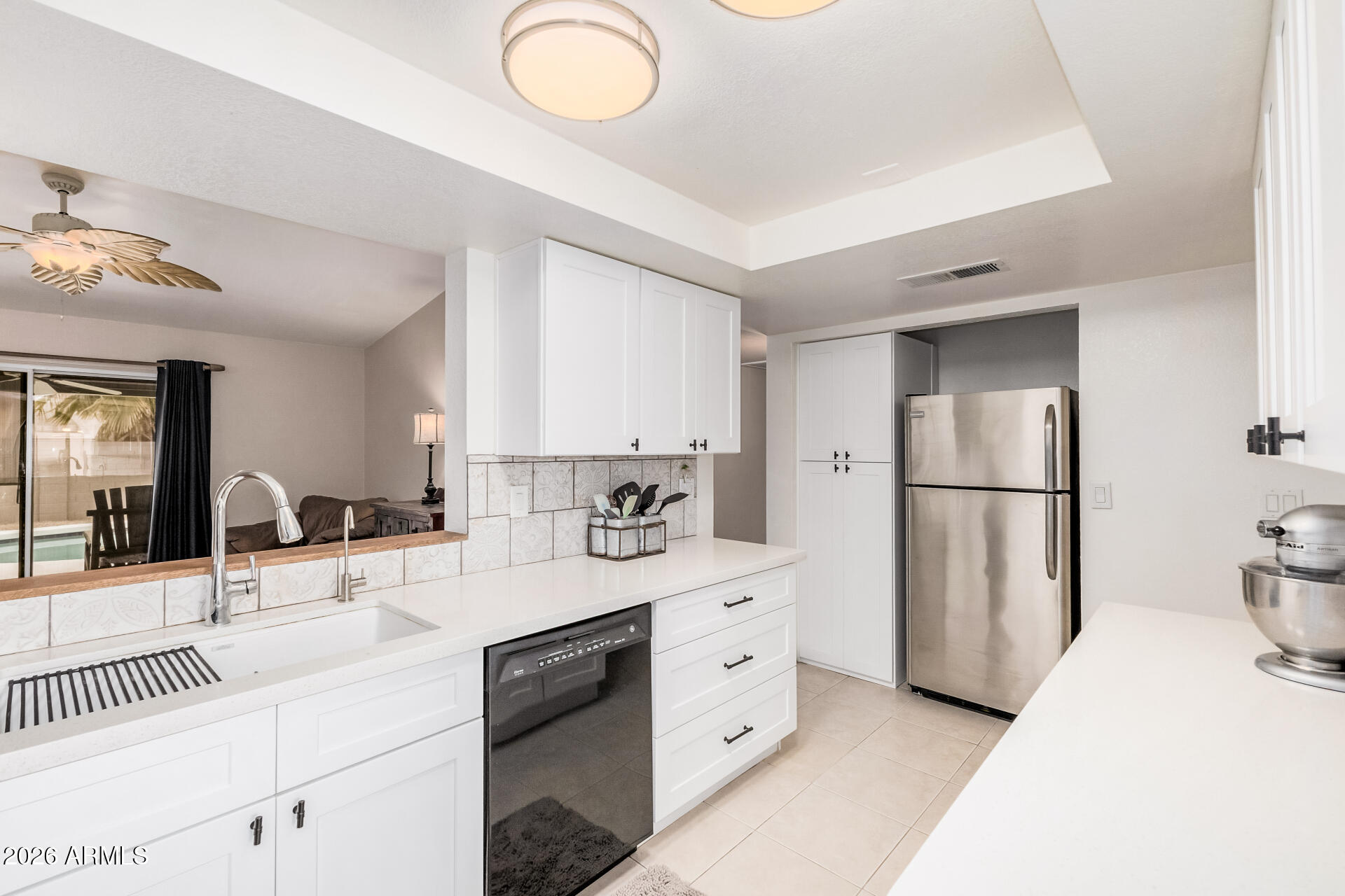 10765 E SAHUARO Drive