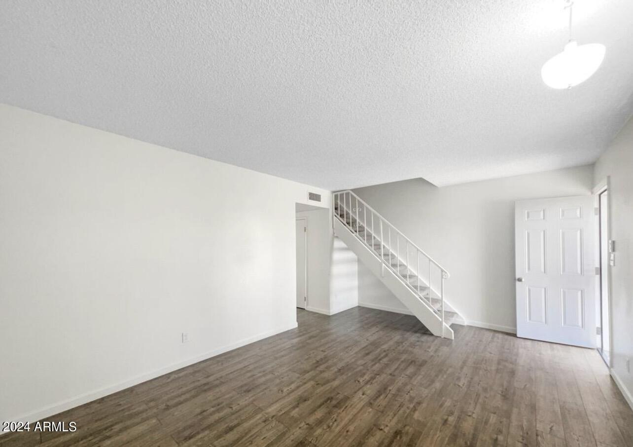 4625 W THOMAS Road 76