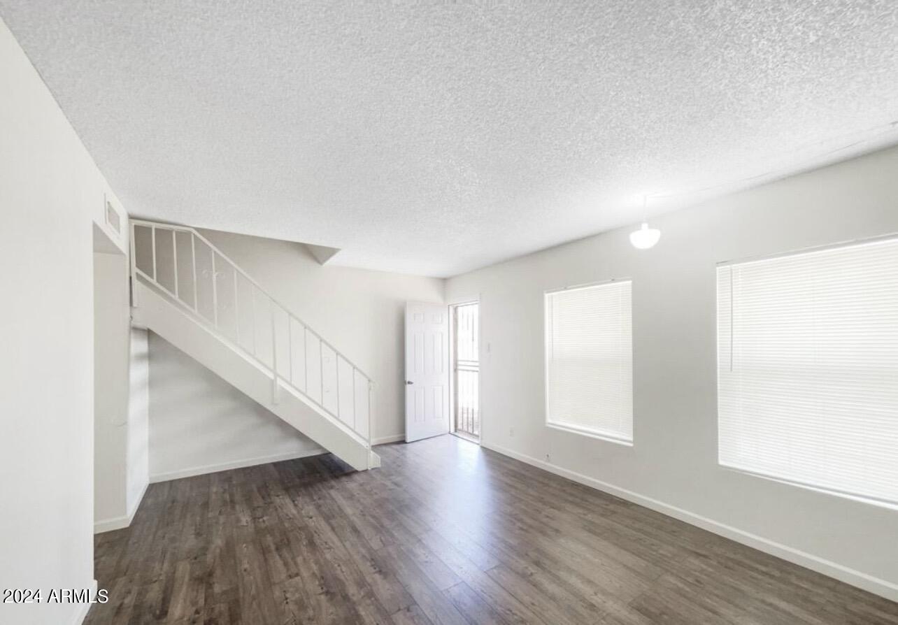 4625 W THOMAS Road 76