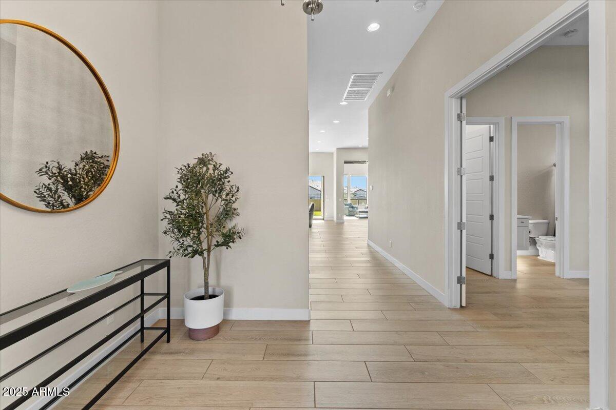 8155 E JAEGER Street