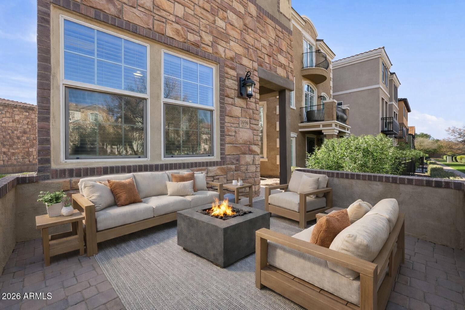 1696 E BRIDGEPORT Parkway