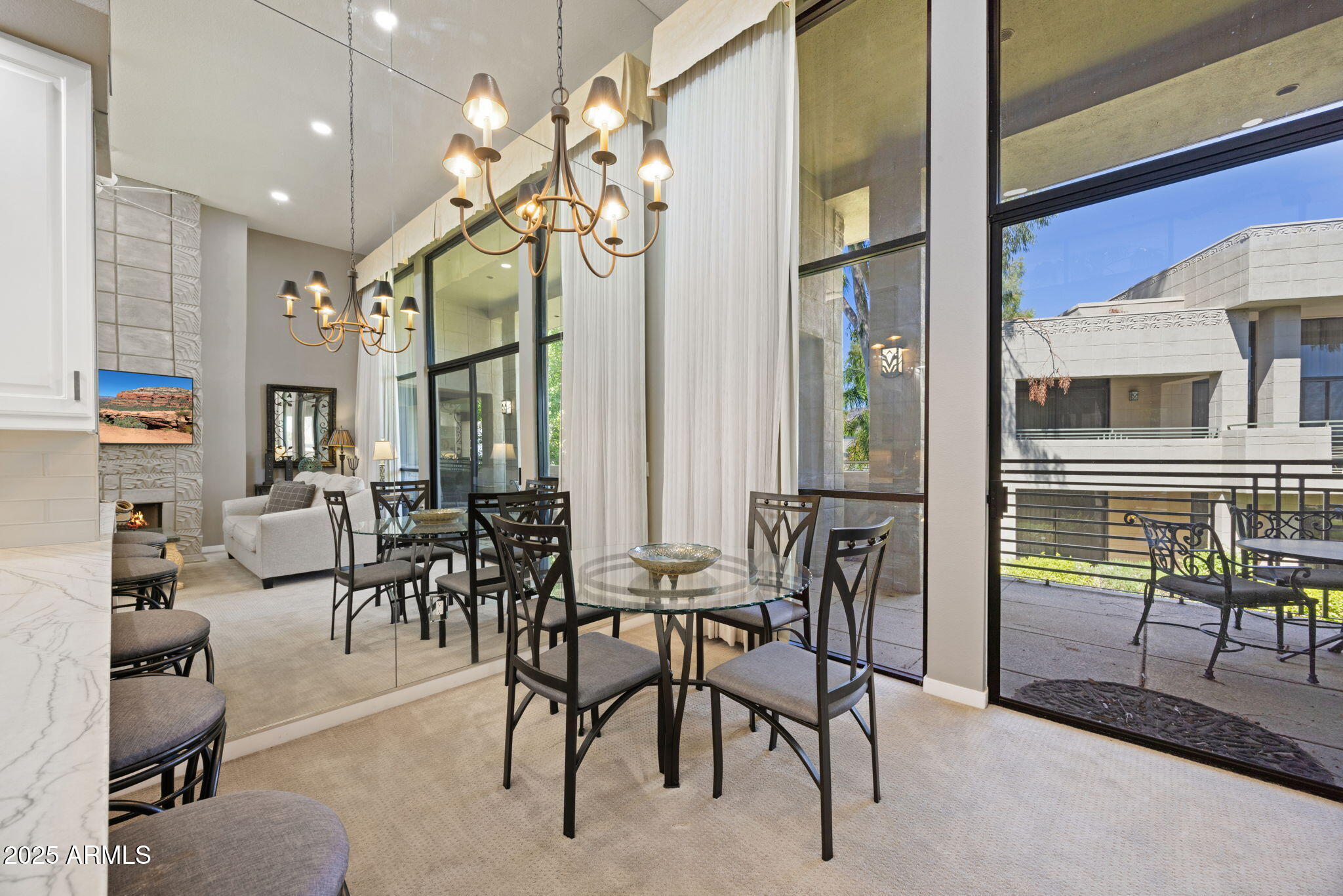 2802 E CAMINO ACEQUIA Drive 8