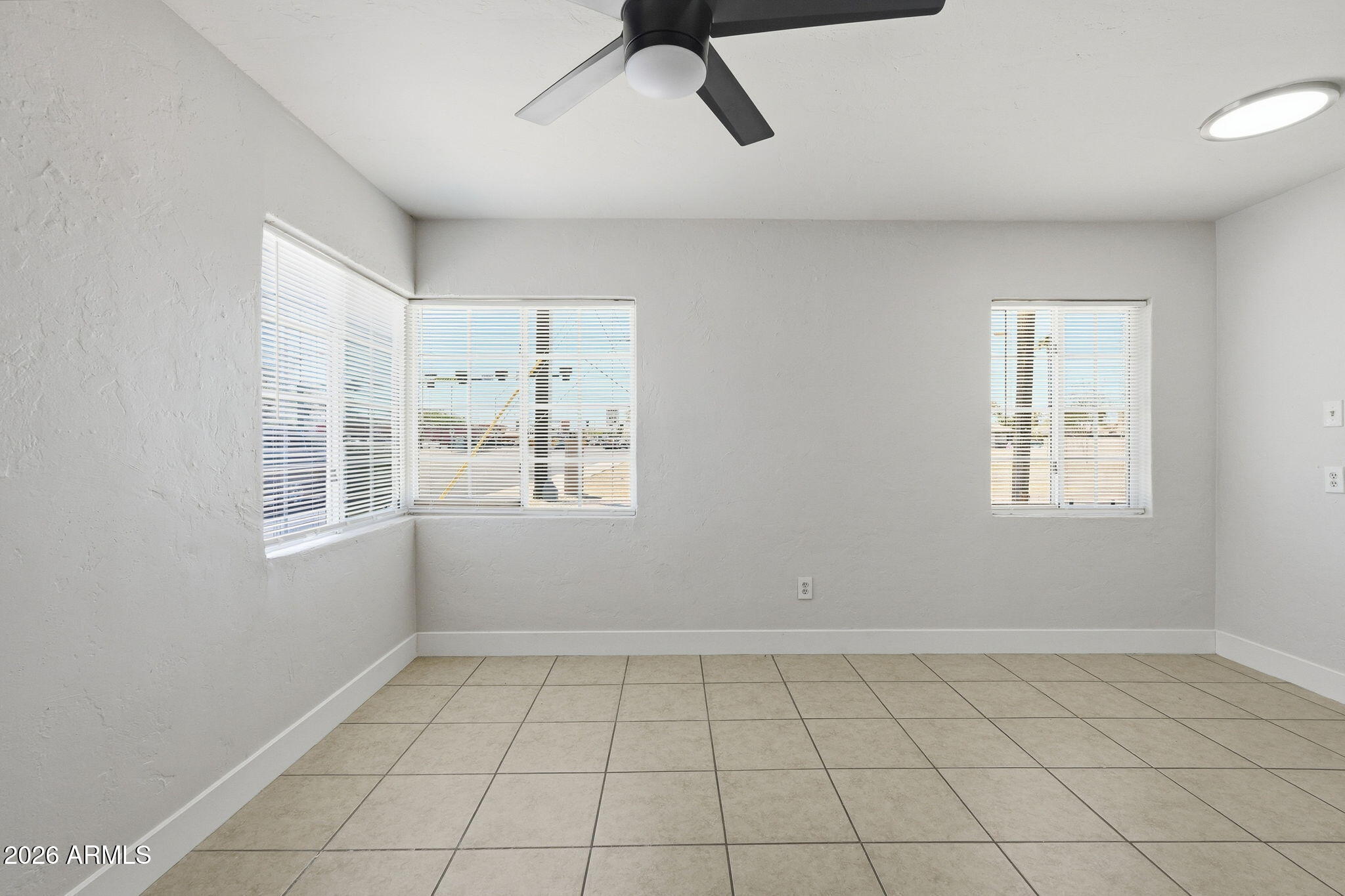 1040 N 16TH Street