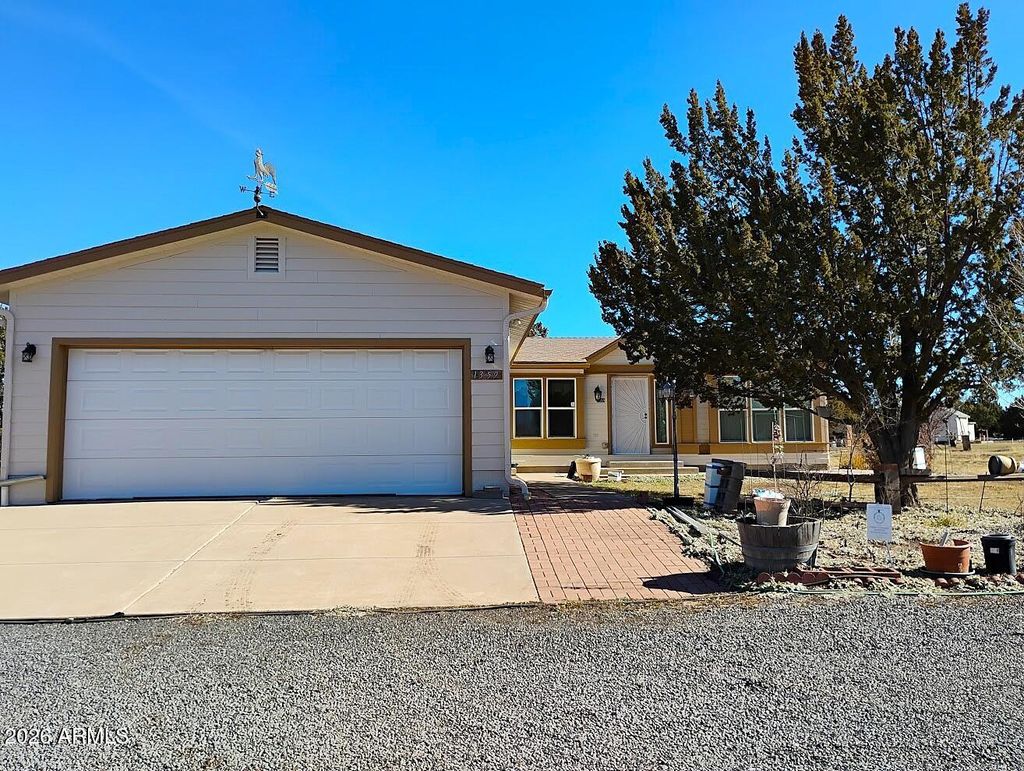 Photo of 8850 Happy Trail, Show Low, AZ 85901 (MLS # 6977774)