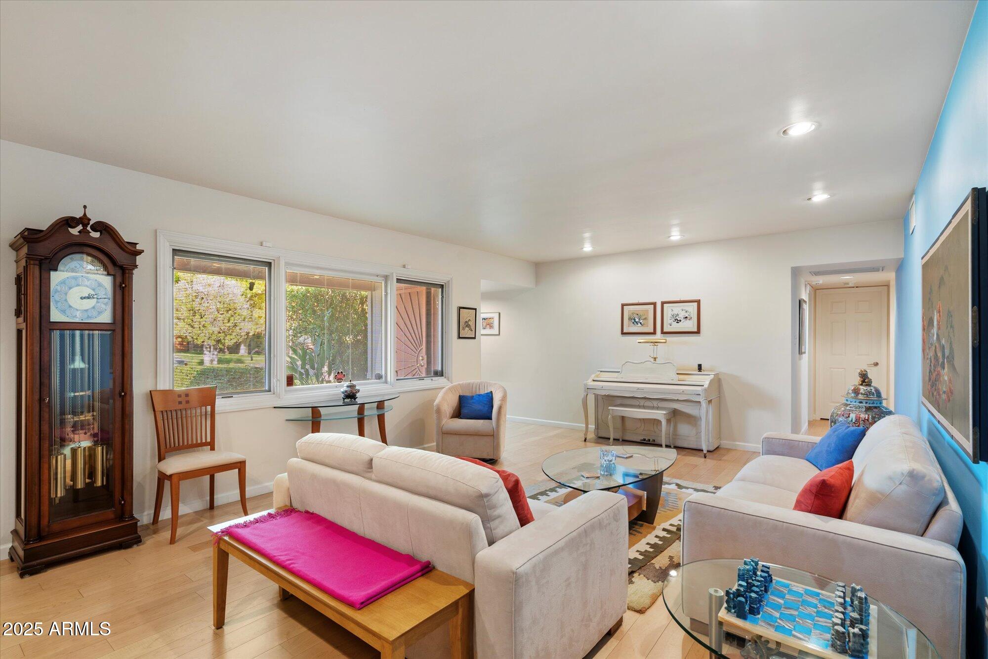 6329 E CALLE ROSA --