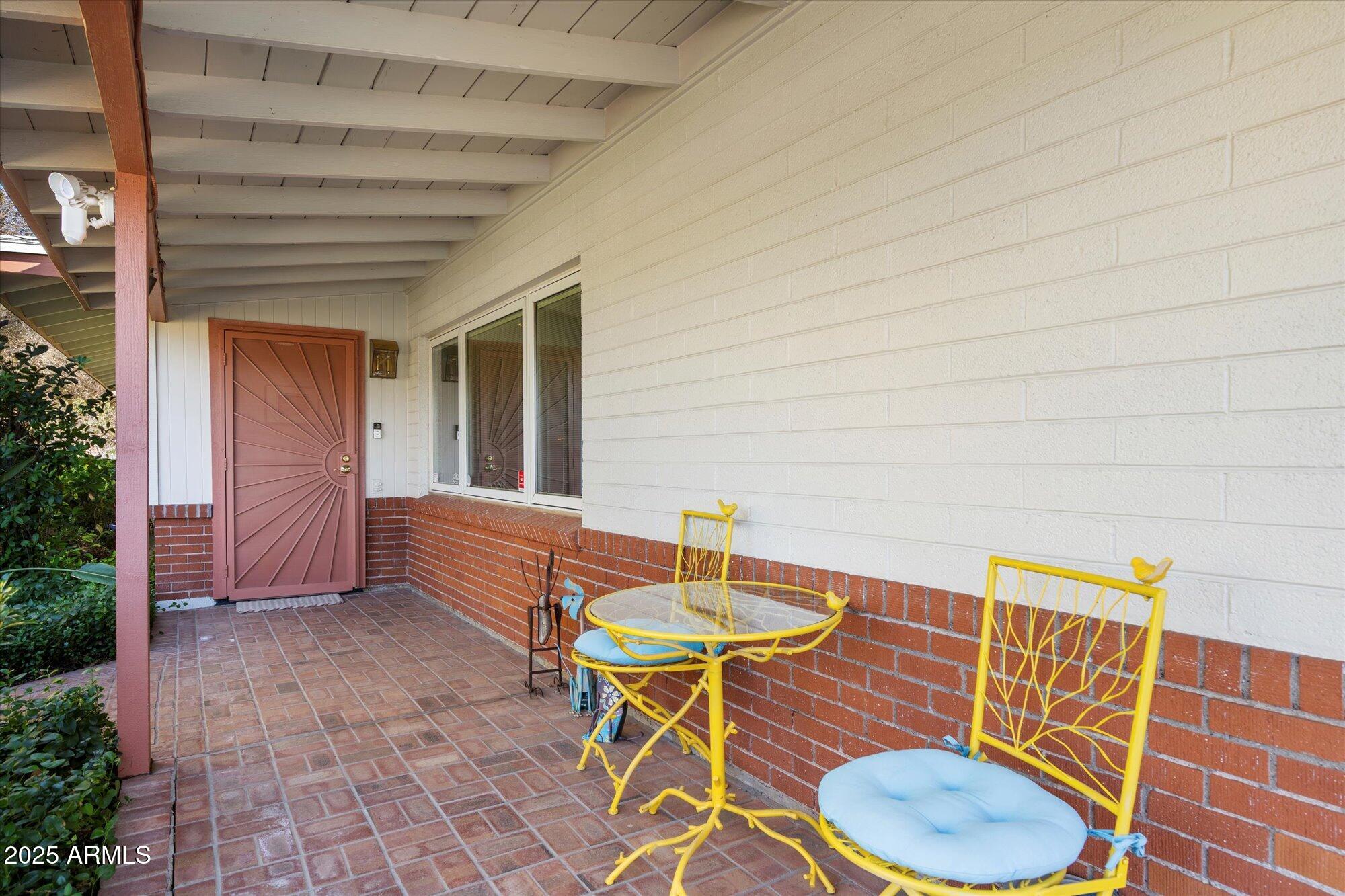 6329 E CALLE ROSA --