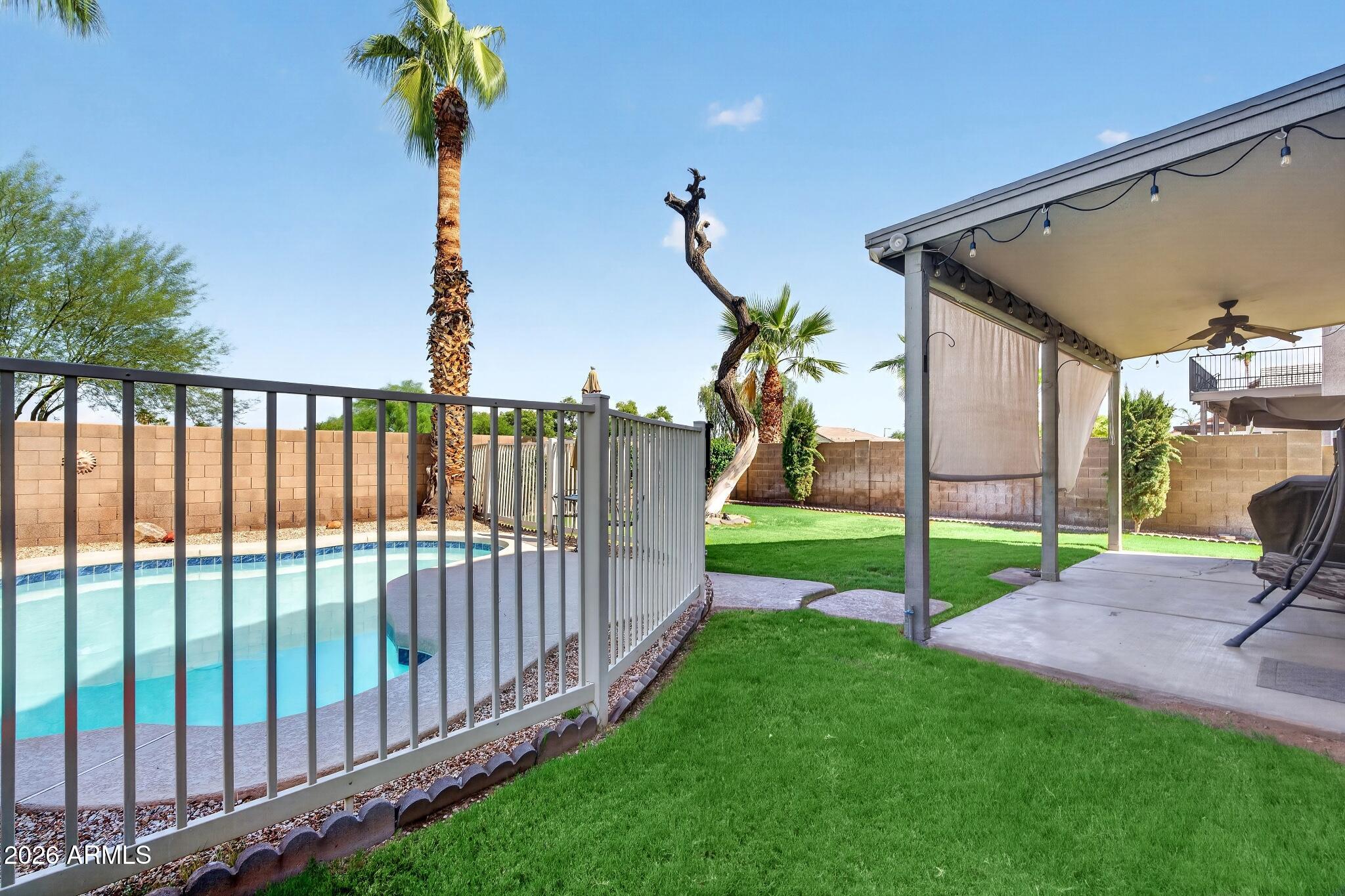 1099 N Arroyo Lane