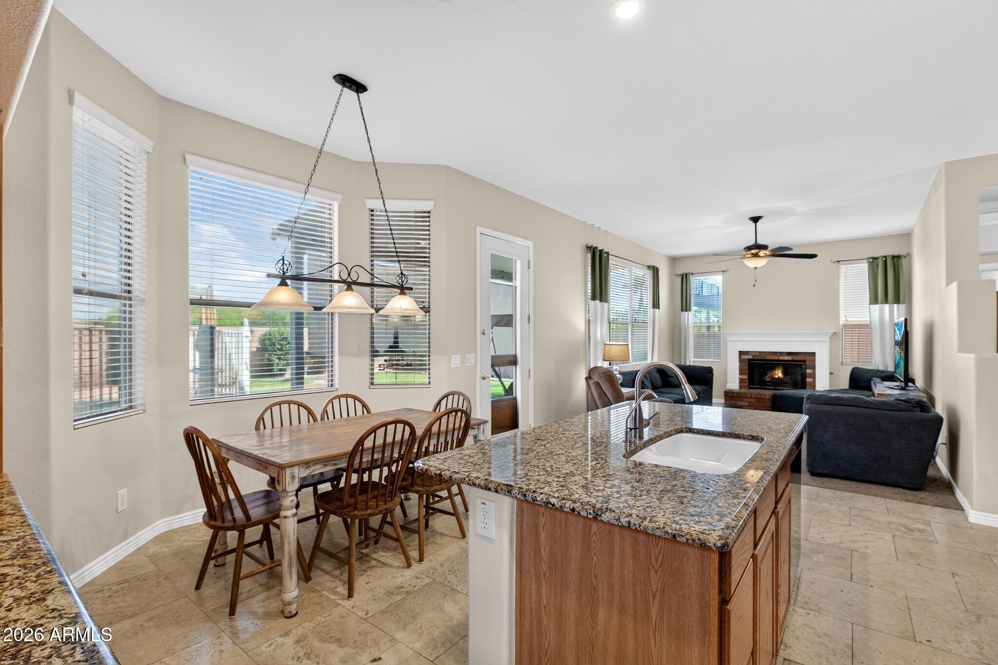 1099 N Arroyo Lane