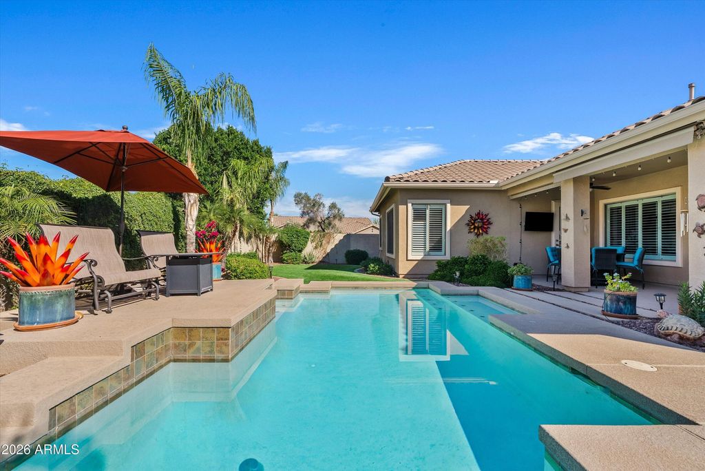 Photo of 6926 S St Ruben Avenue, Gilbert, AZ 85298 (MLS # 6993865)