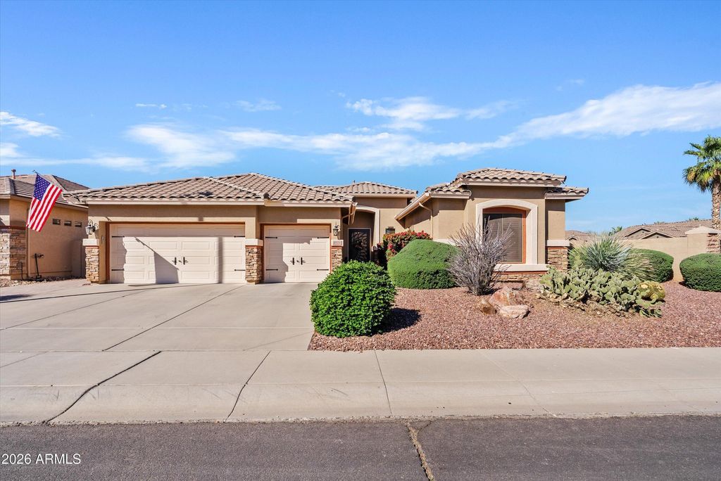 Photo of 6926 S St Ruben Avenue, Gilbert, AZ 85298 (MLS # 6993865)