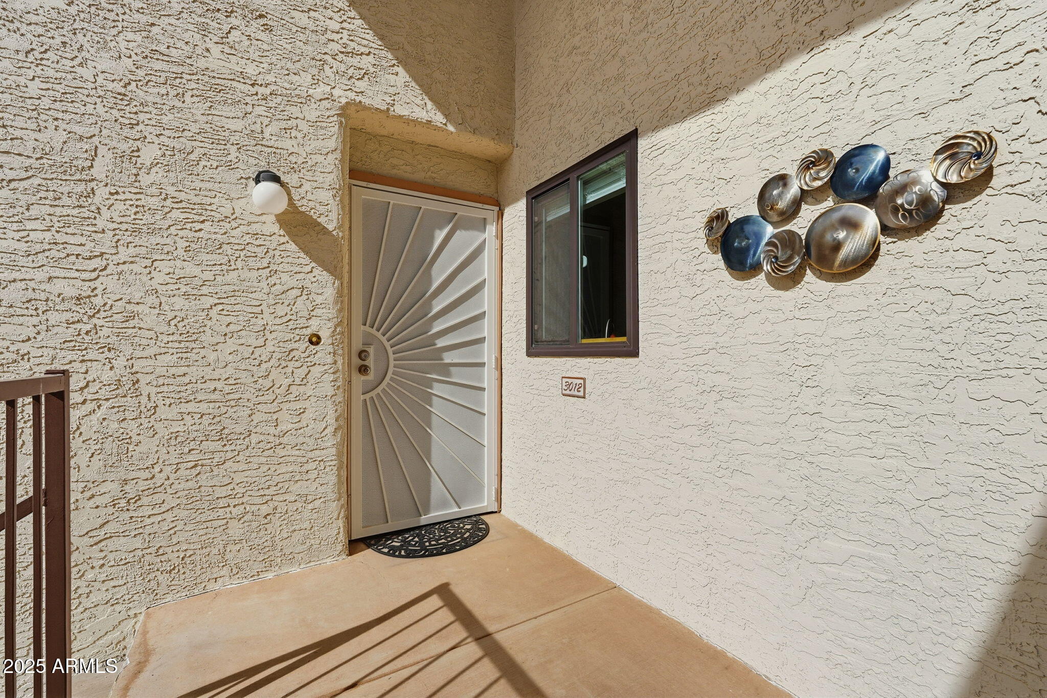 5518 E LINDSTROM Lane 3012