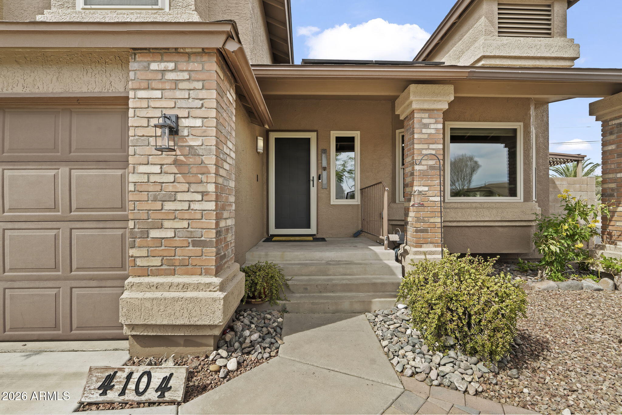 4104 W VILLA LINDA Drive