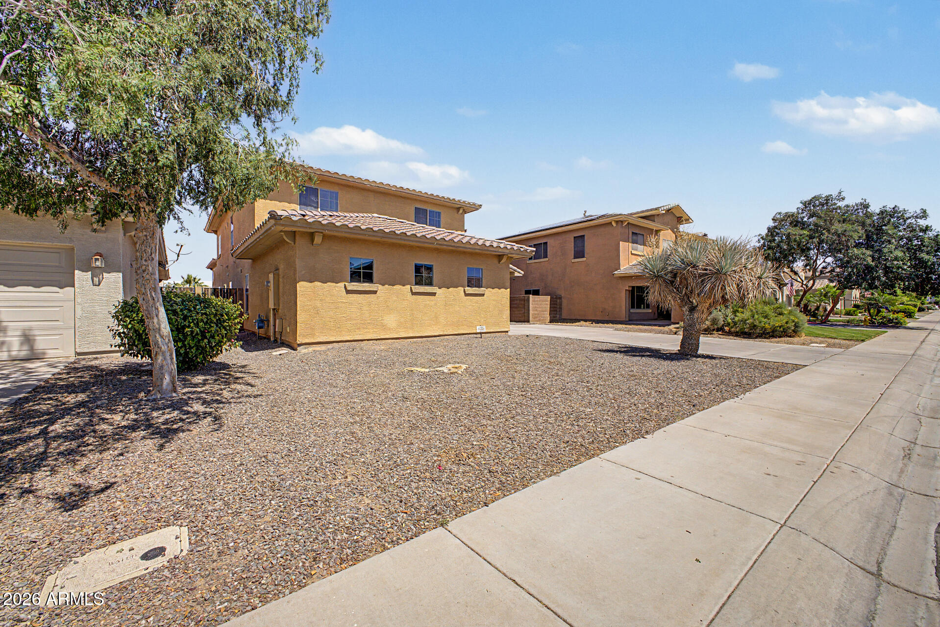 952 E BLUE SPRUCE Lane