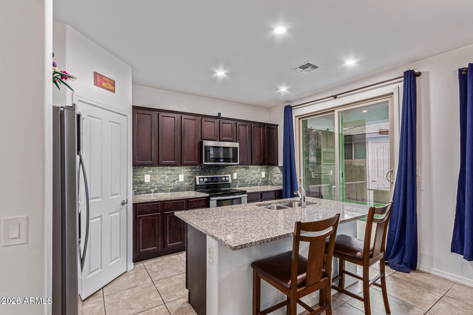 9863 E ACCELERATION Drive