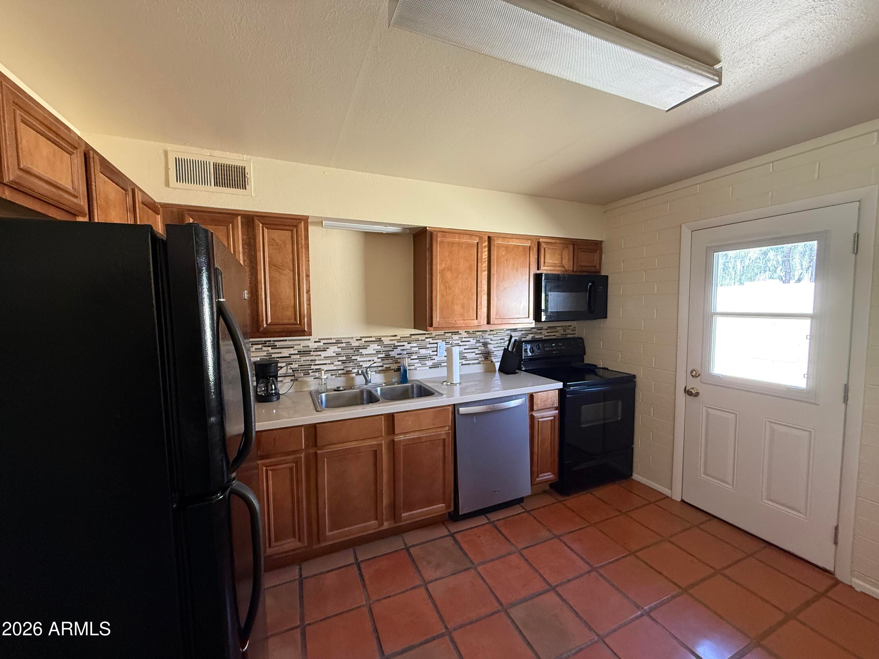 1312 1/2 W 5th Street