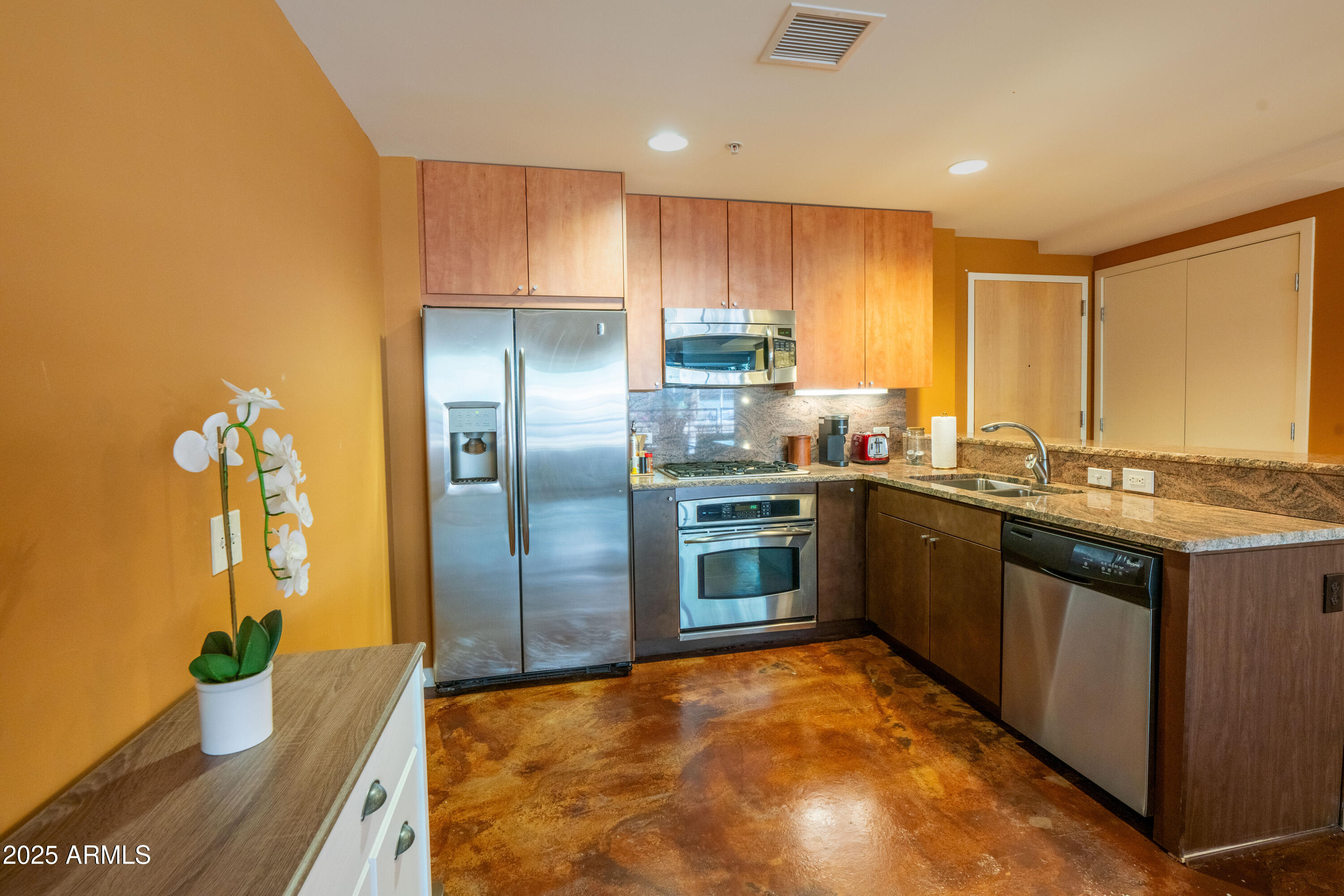 7137 E RANCHO VISTA Drive 3003