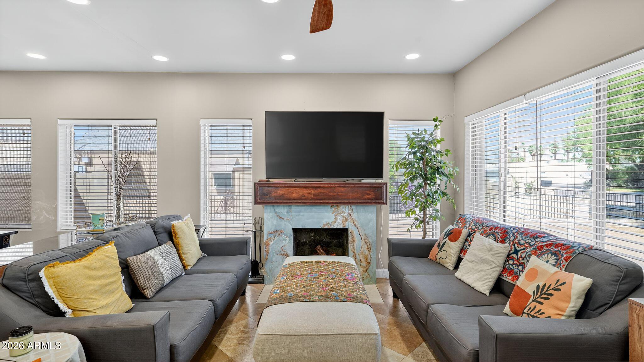 EARLL PLACE - Residential