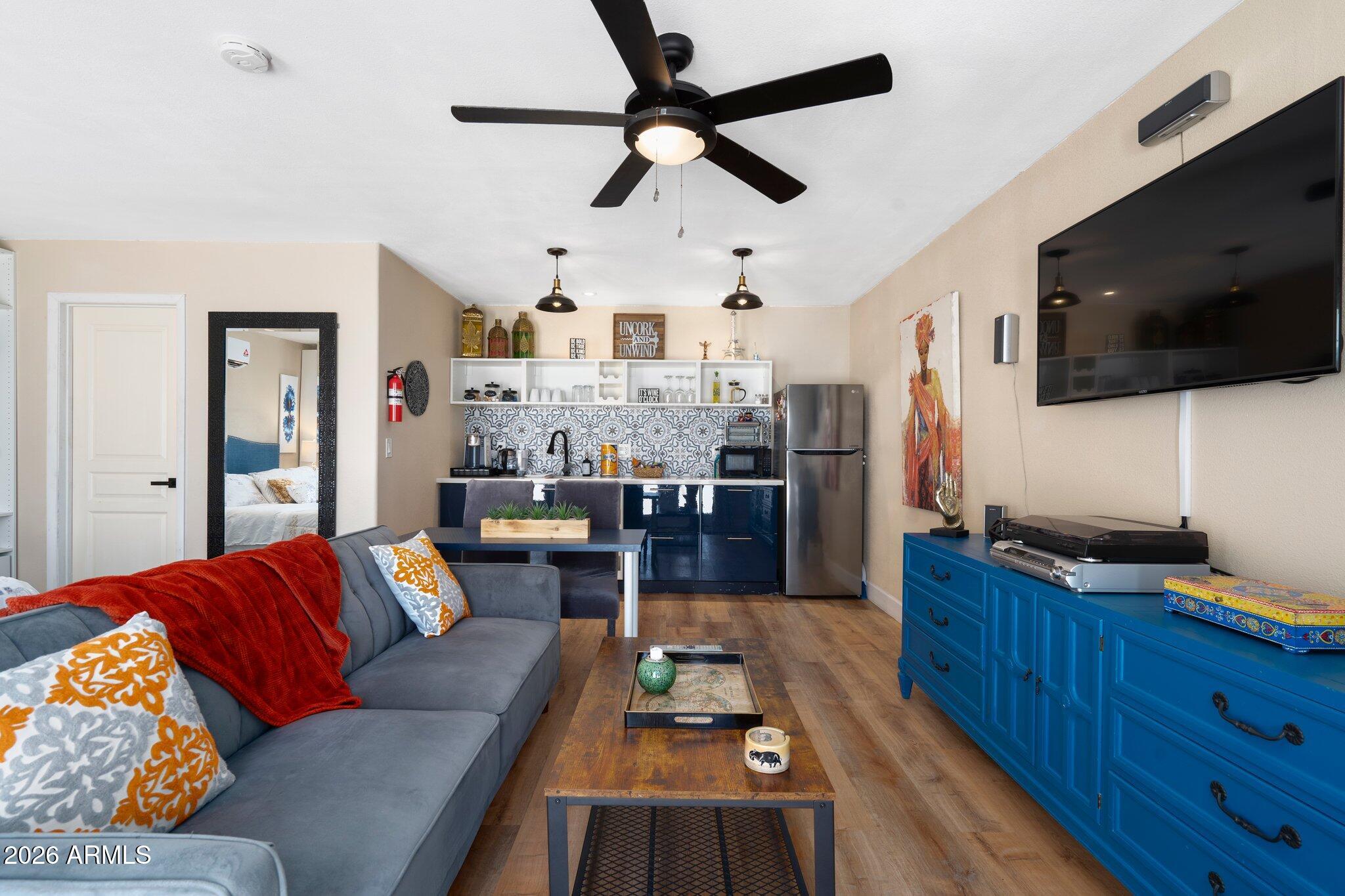 EARLL PLACE - Residential