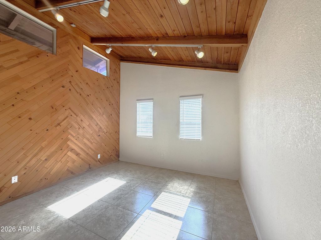 Photo of 4317 N 71st Lane, Phoenix, AZ 85033 (MLS # 7032204)