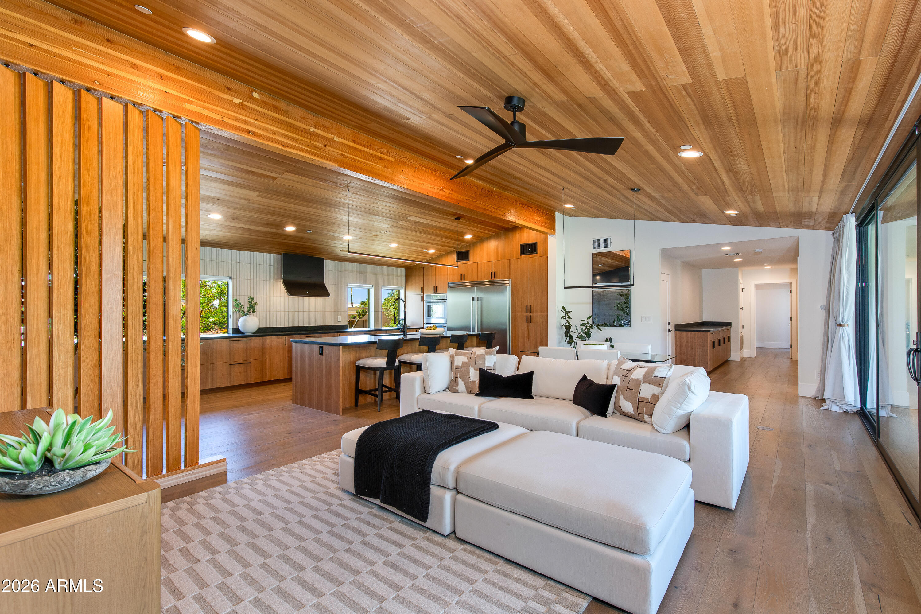 LINCOLN VIEW - Residential