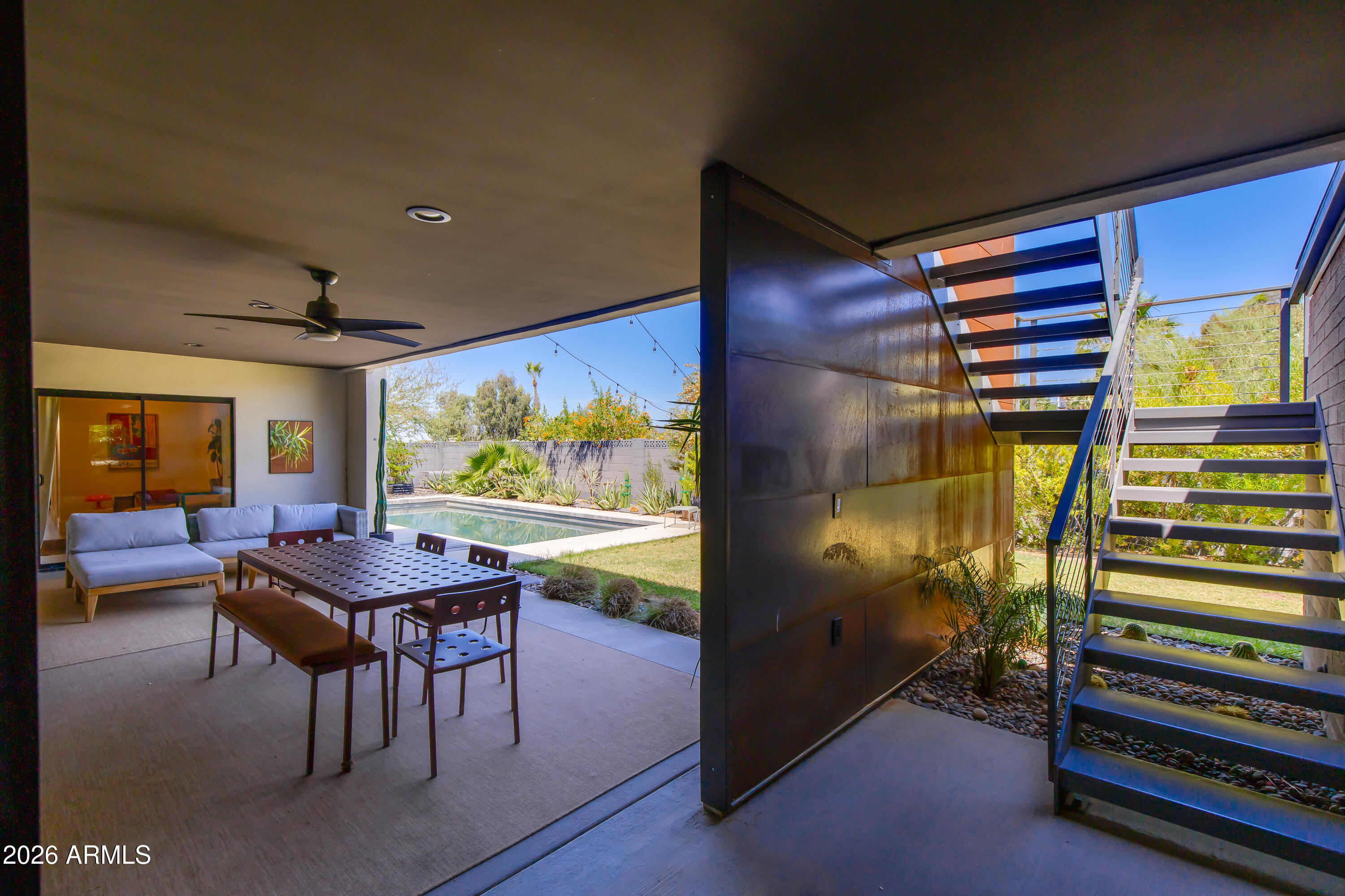 LINCOLN VIEW - Residential