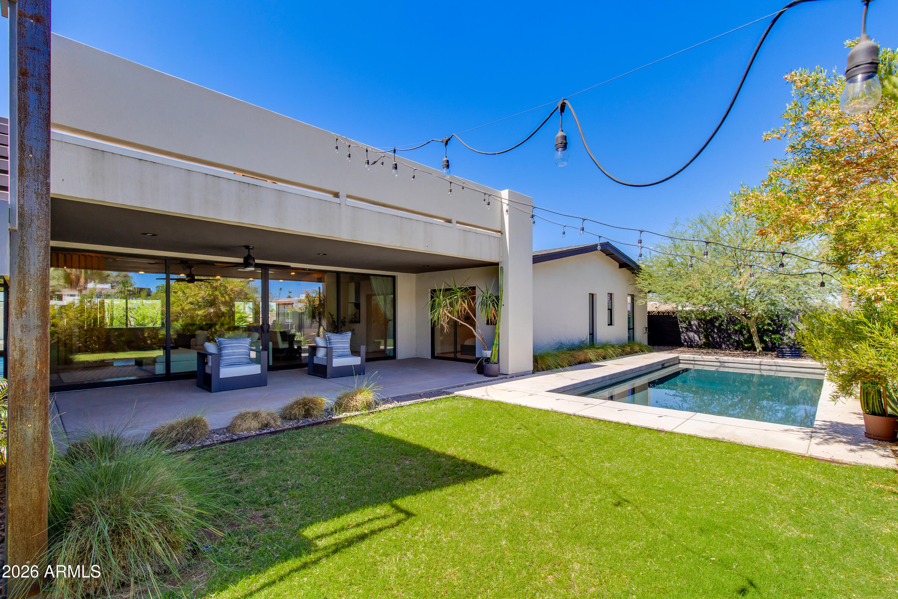 LINCOLN VIEW - Residential