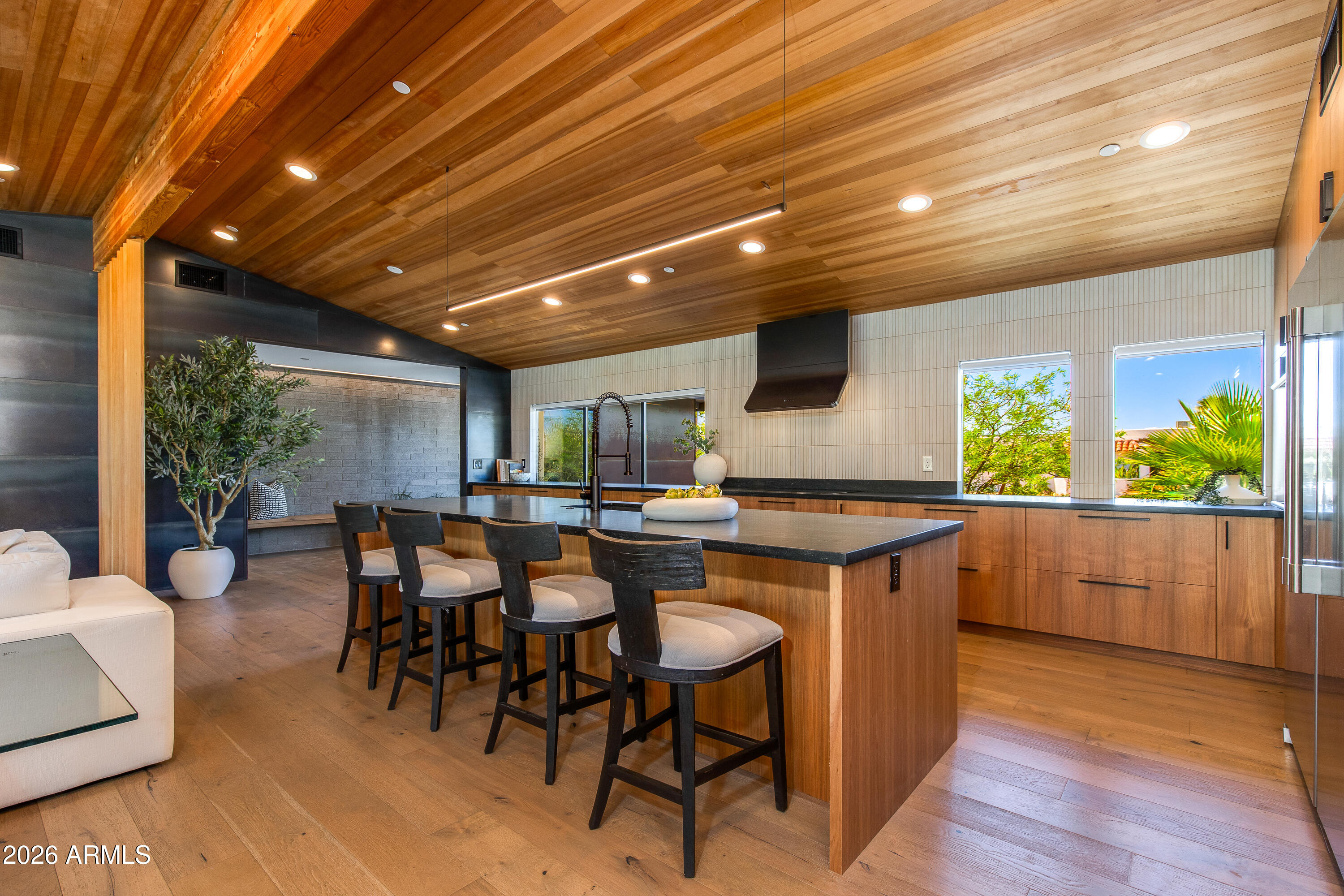 LINCOLN VIEW - Residential