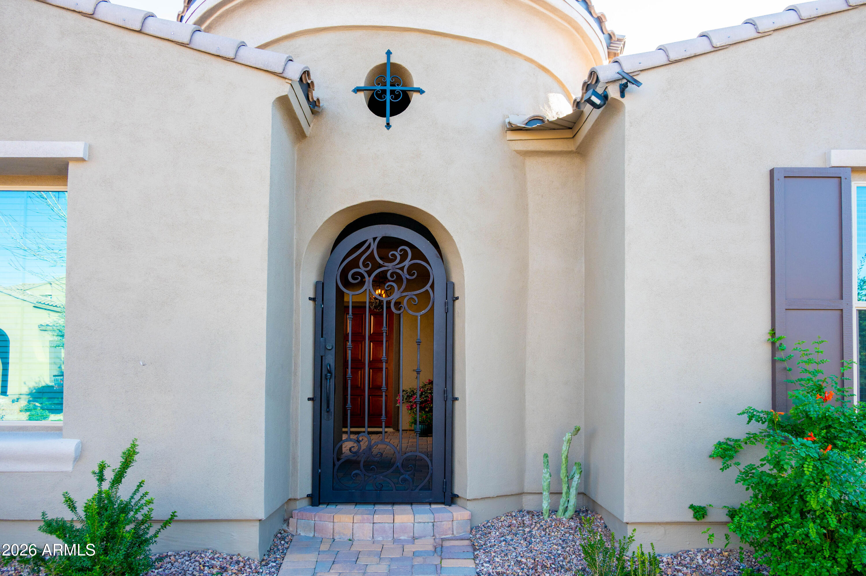 10707 E LUMIERE Avenue