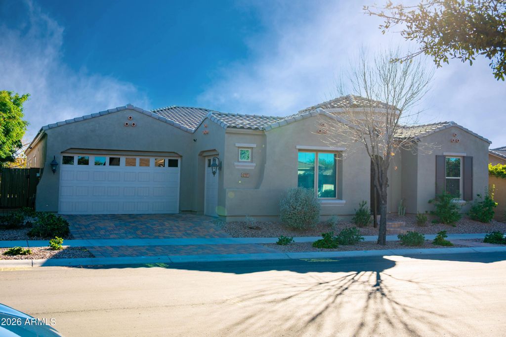 Photo of 10707 E Lumiere Avenue, Mesa, AZ 85212 (MLS # 6975431)