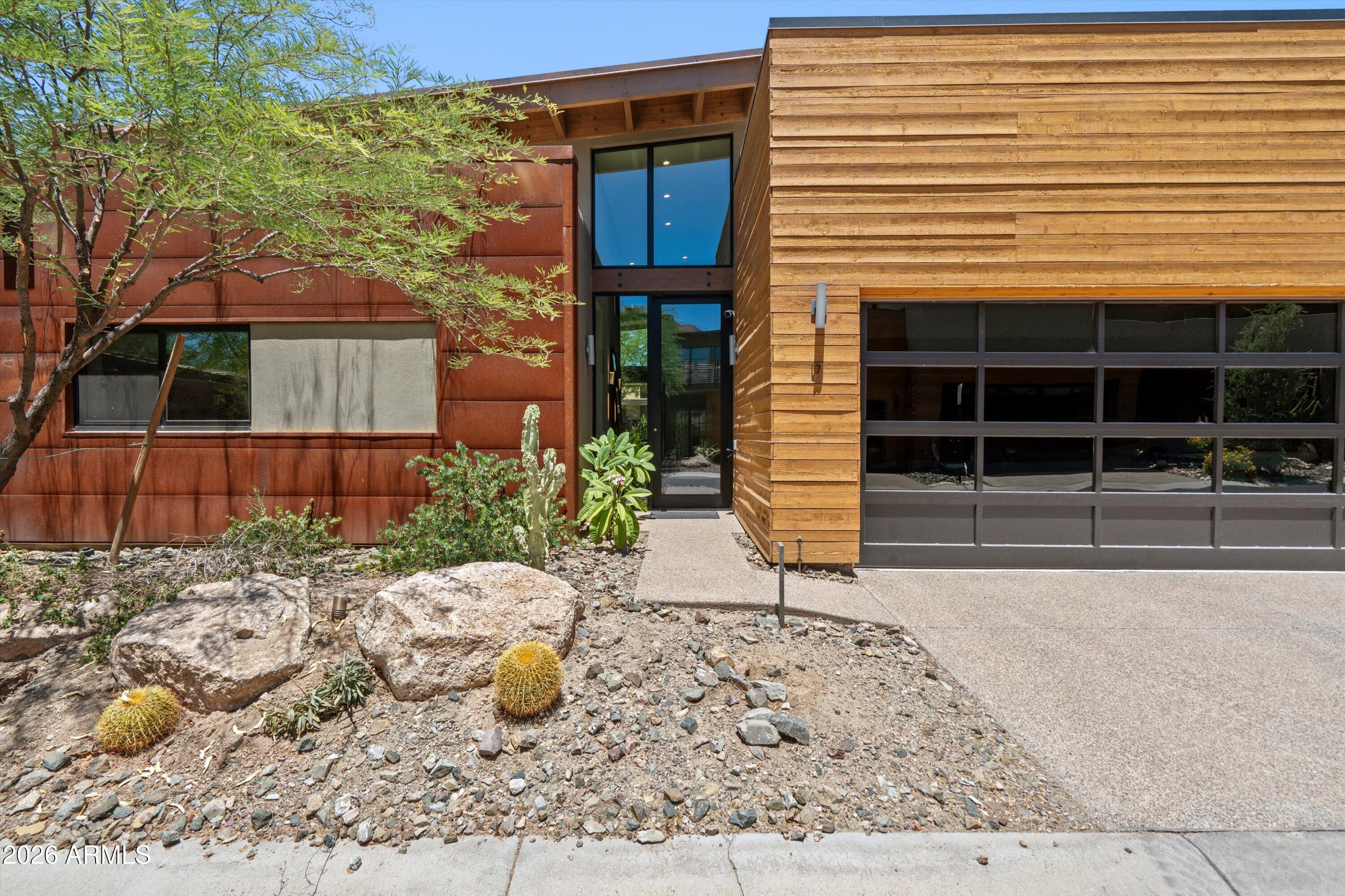 6525 E Cave Creek Road 7