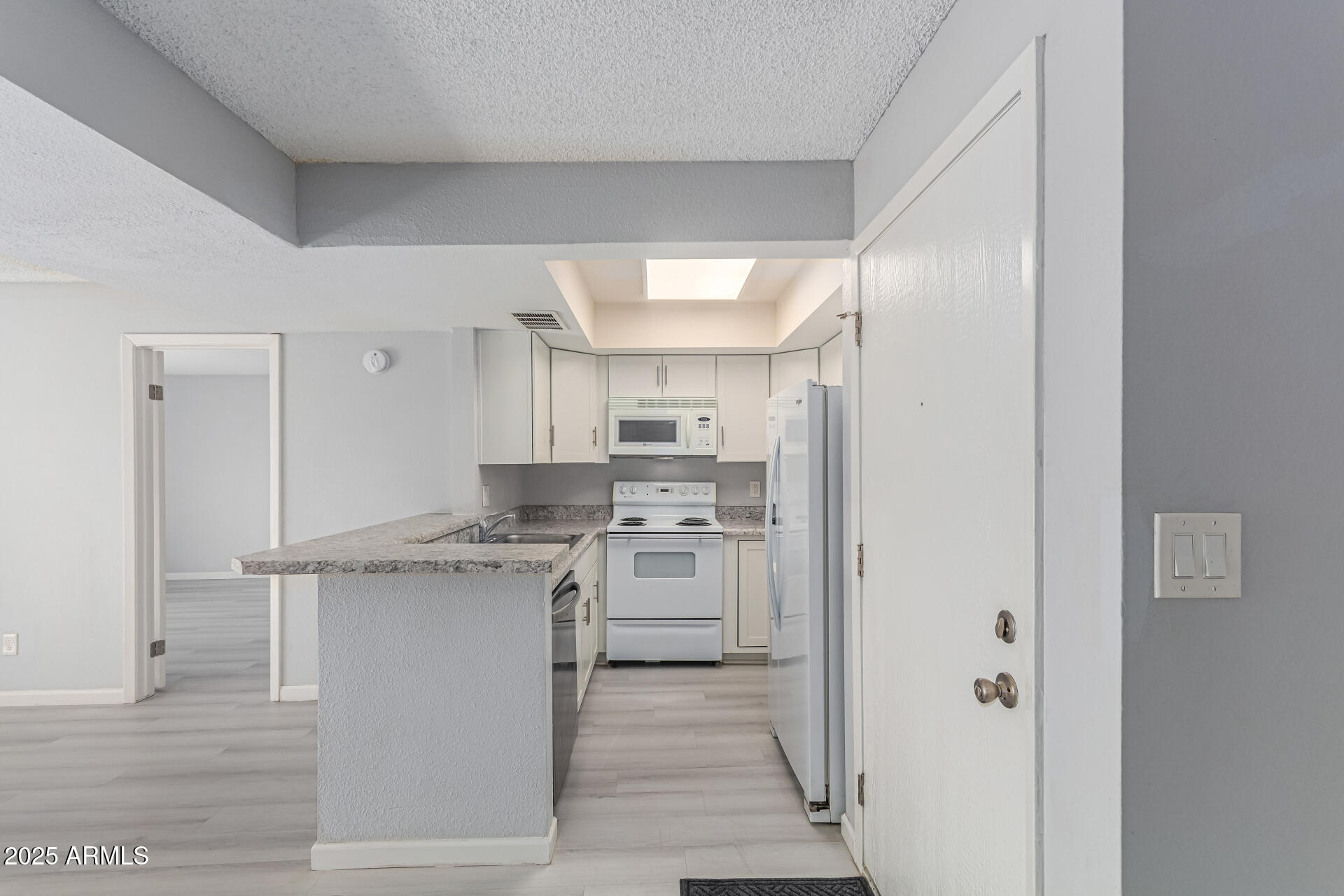 4730 W NORTHERN Avenue 1087