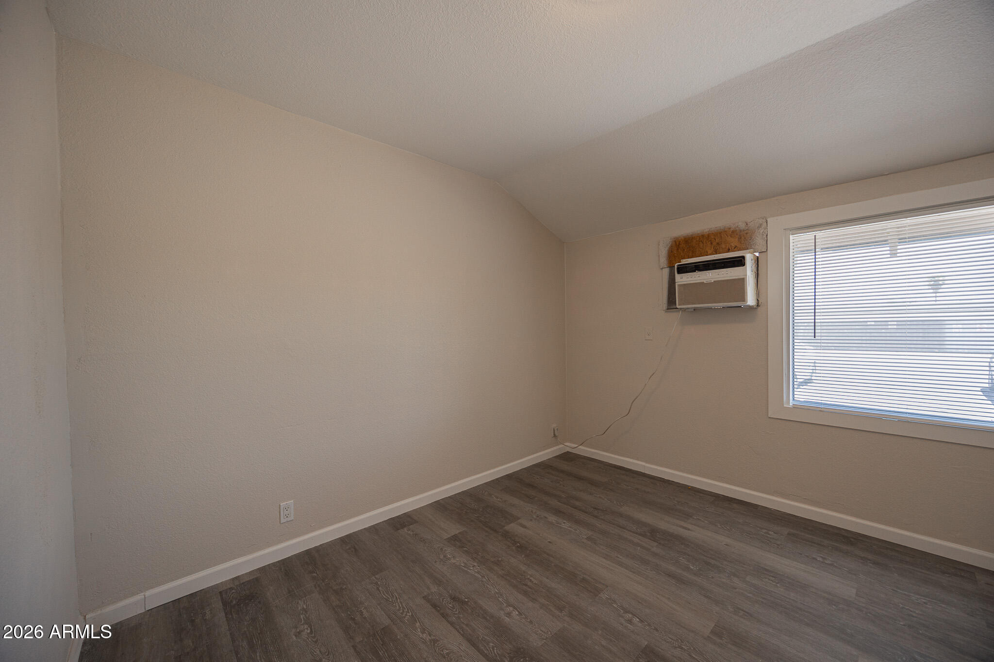 864 E Chandler Boulevard Apt 3