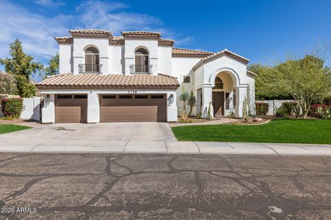 1736 E SILVERWOOD Drive Phoenix AZ 85048