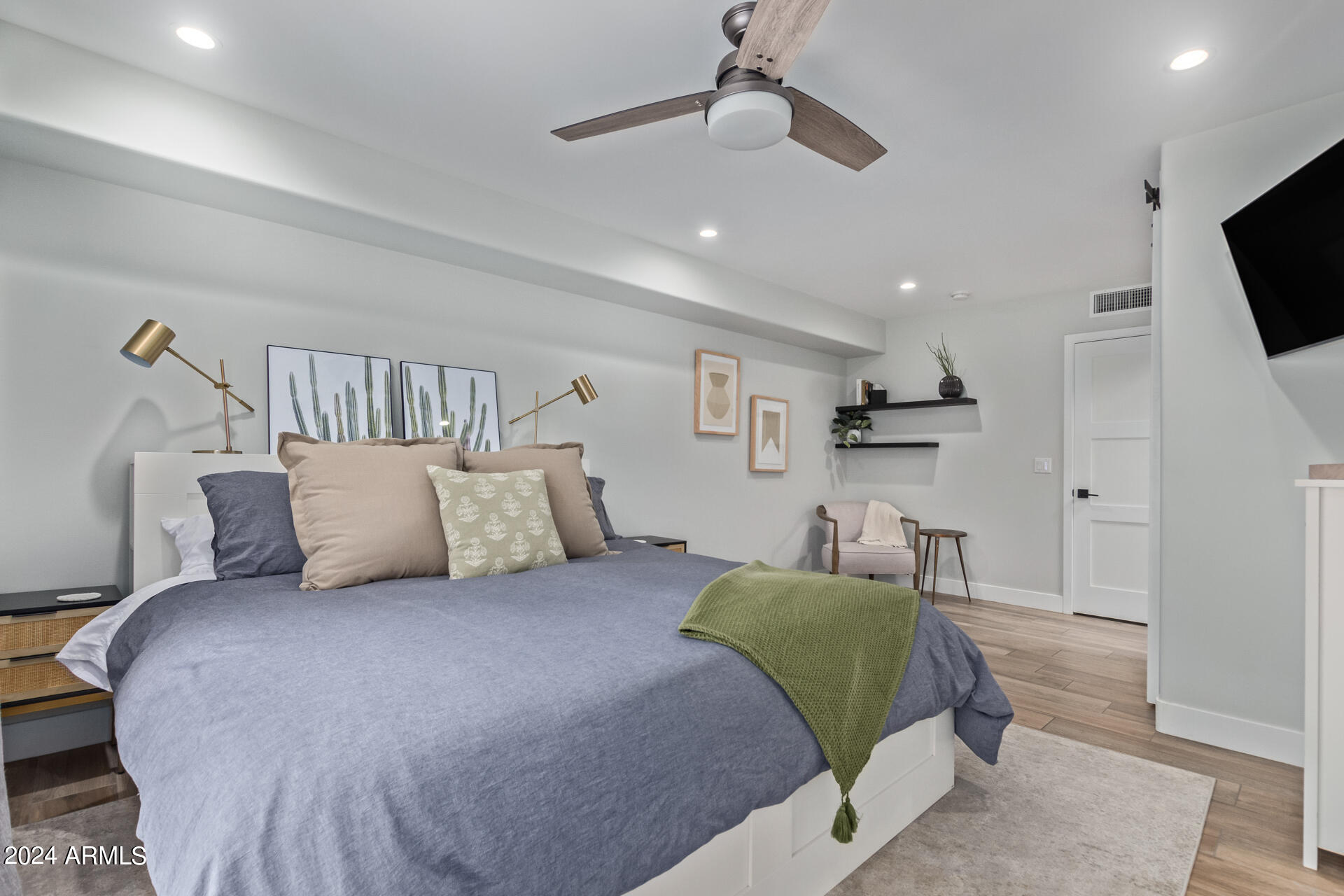 Paradise Valley, Arizona 85253, United States, 2 Bedrooms Bedrooms, ,2 BathroomsBathrooms,Residential,Active,61130