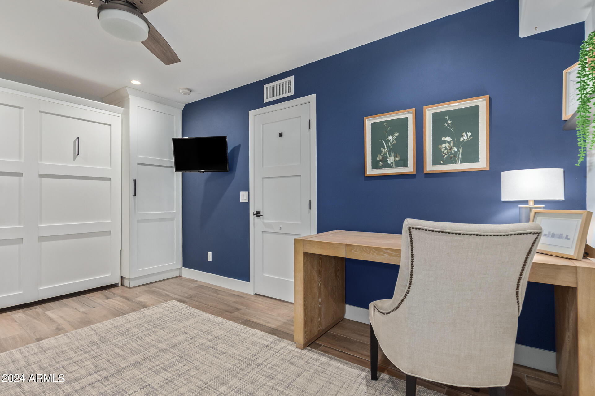 Paradise Valley, Arizona 85253, United States, 2 Bedrooms Bedrooms, ,2 BathroomsBathrooms,Residential,Active,61130