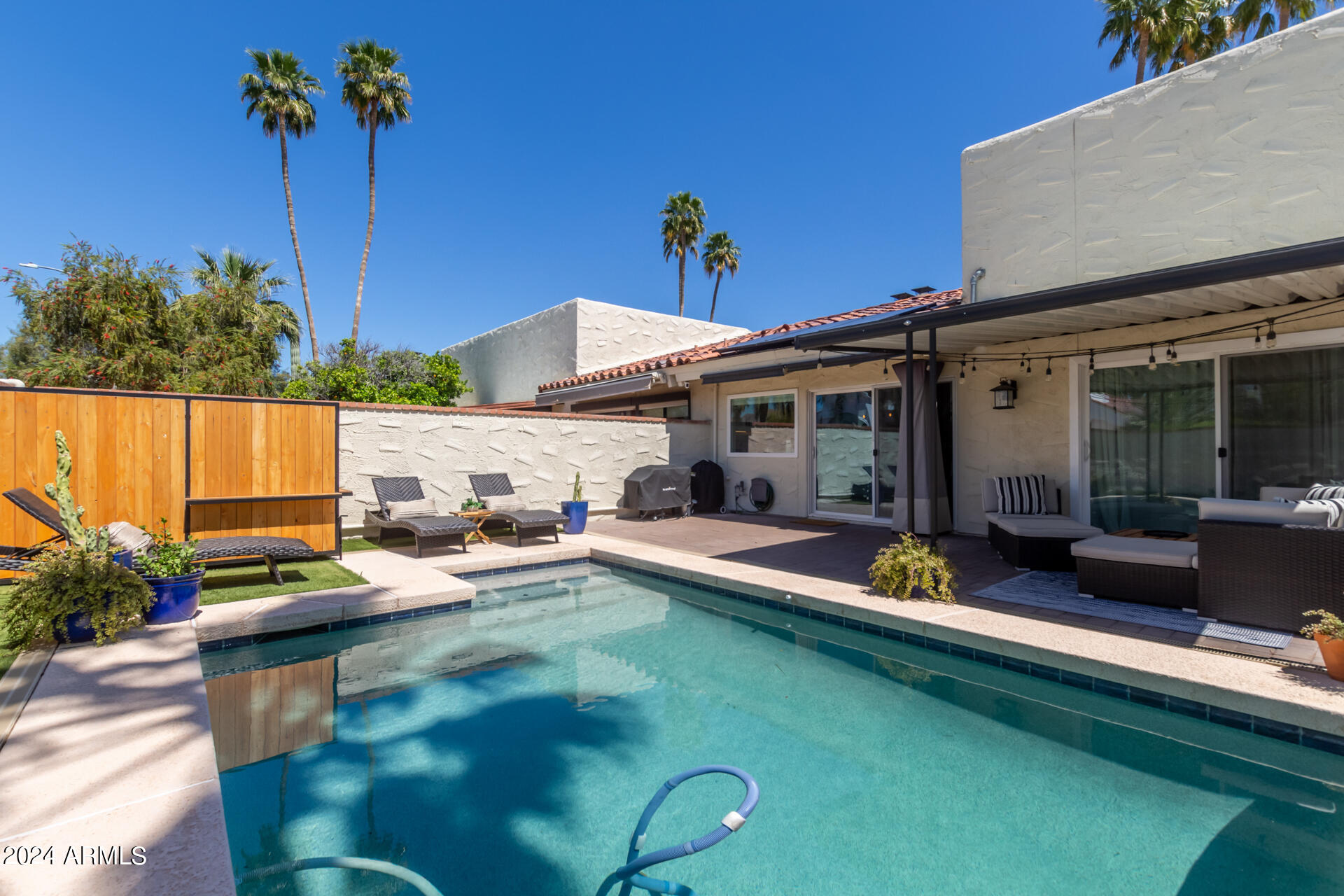 Paradise Valley, Arizona 85253, United States, 2 Bedrooms Bedrooms, ,2 BathroomsBathrooms,Residential,Active,61130