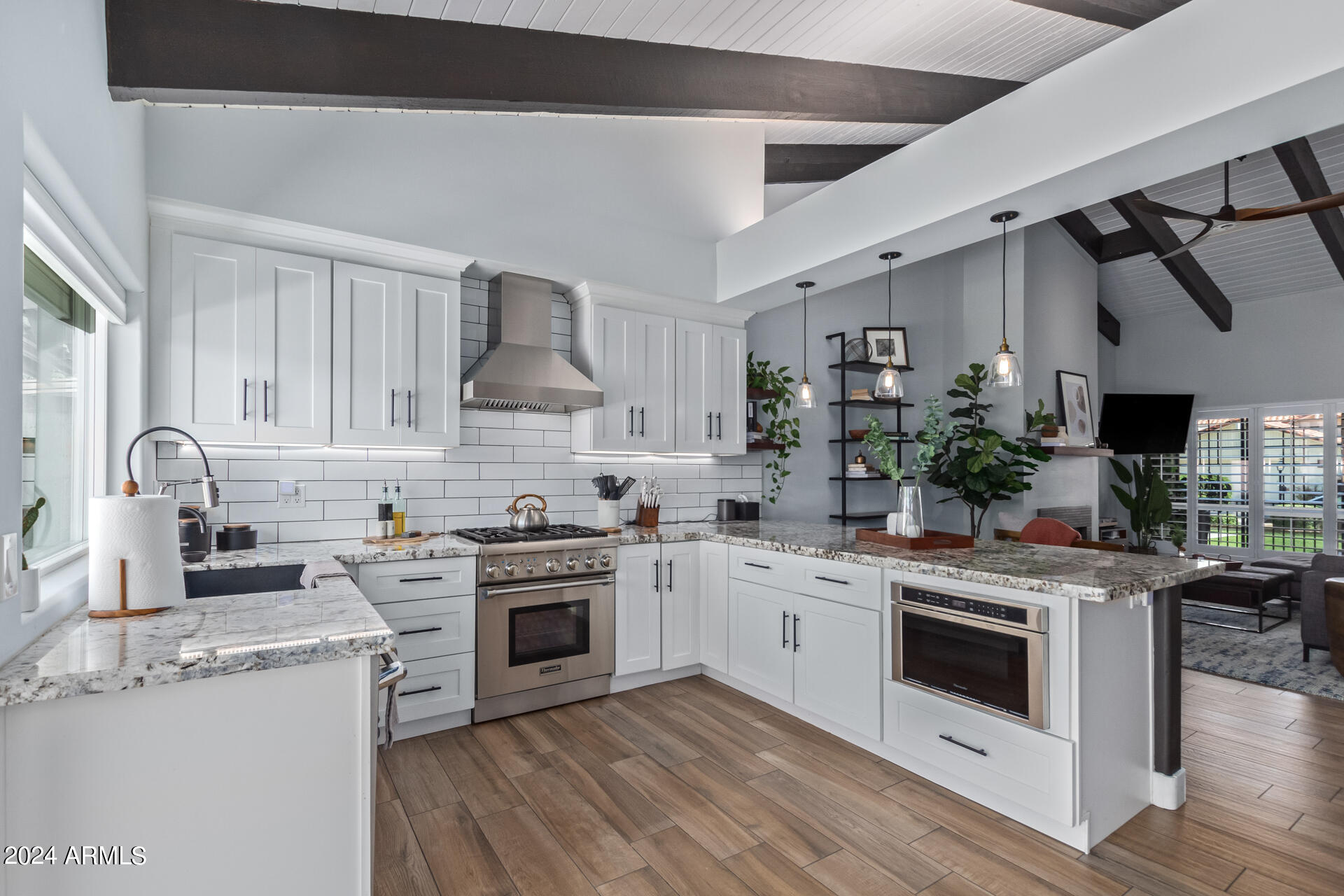 Paradise Valley, Arizona 85253, United States, 2 Bedrooms Bedrooms, ,2 BathroomsBathrooms,Residential,Active,61130